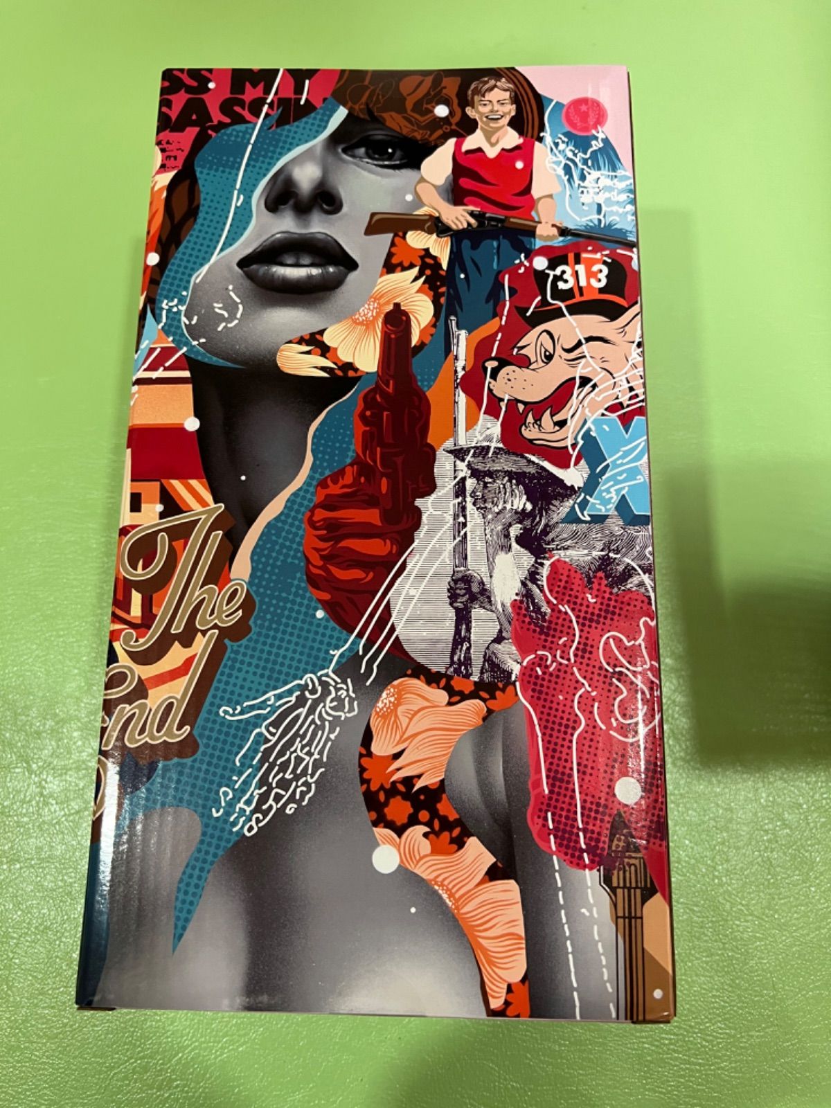 新品未開封品　ベアブリック　400% メディコムトイ　TRISTAN EATON