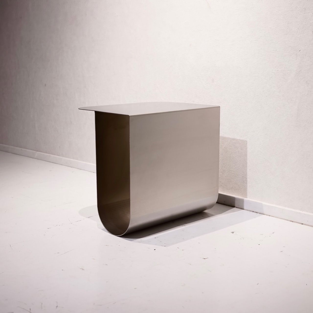 Bello select 輸入品 サイドテーブル コーヒーテーブル ステンレス製 デザインテーブル モダン ラグジュアリー ホテルライク