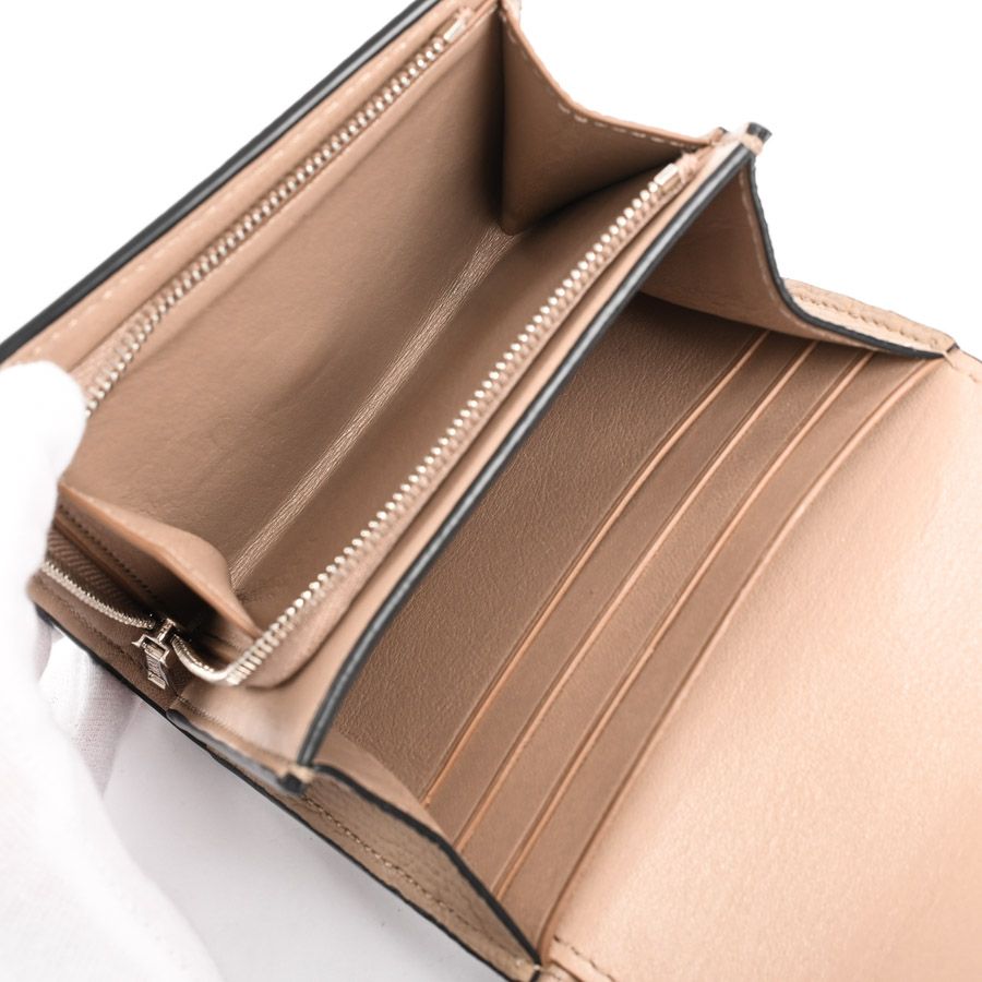 ミディアムウォレット アナグラムコンパクトフラップウォレット