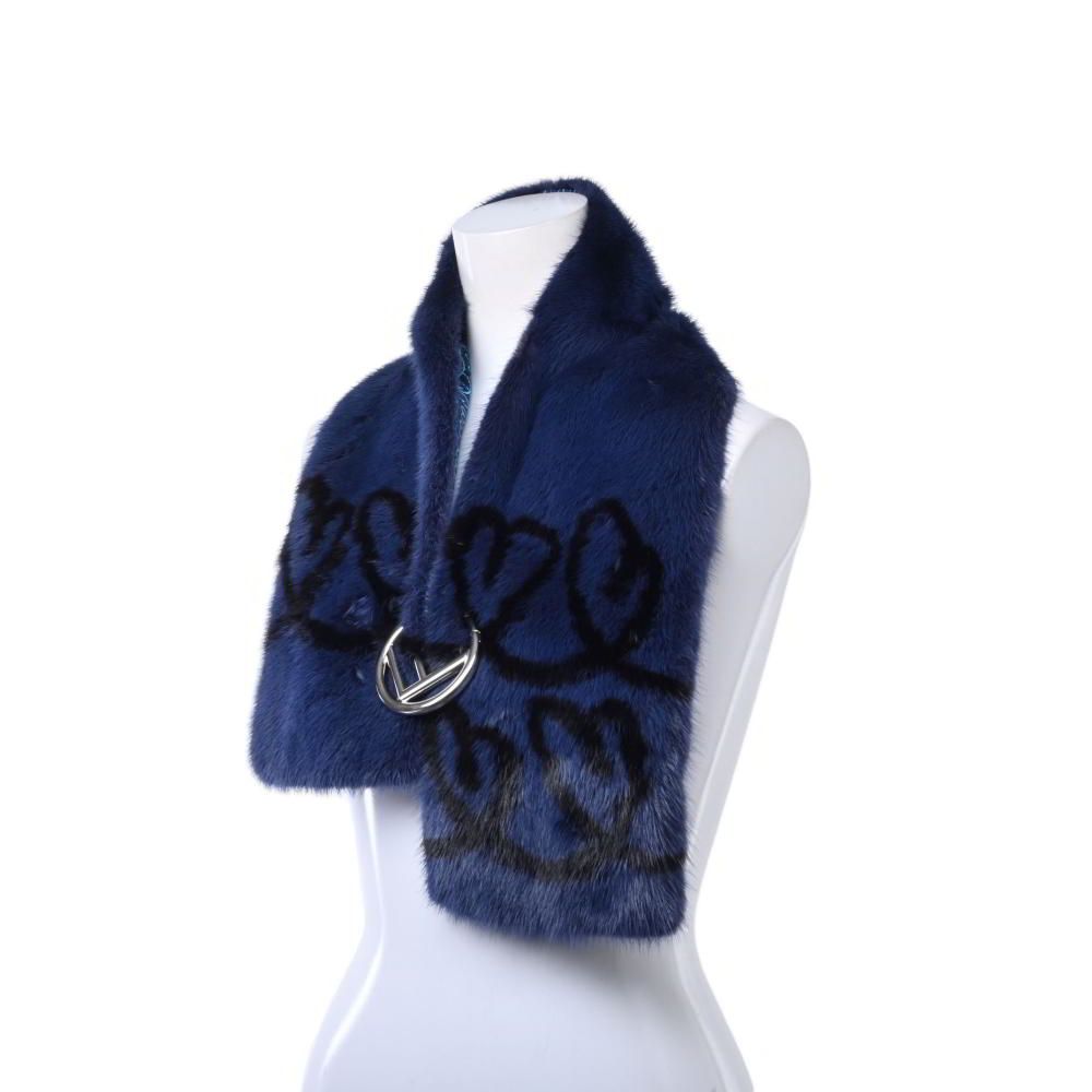 FENDI ハート柄 ミンク マフラー パーツ付き ONE SIZE ネイビー