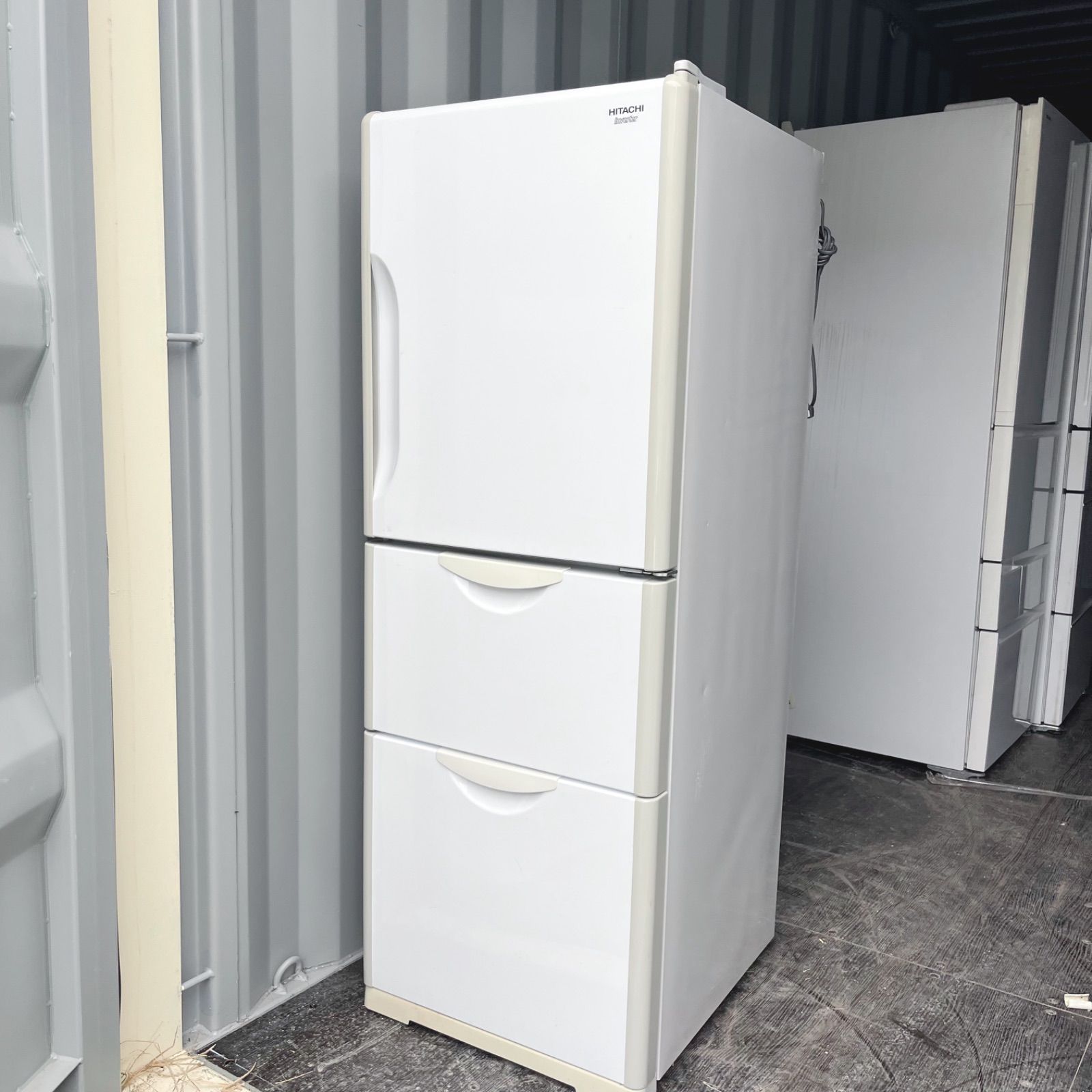 29取付無料！日立インバーター搭載おしゃれレトロデザイン3ドア冷蔵庫