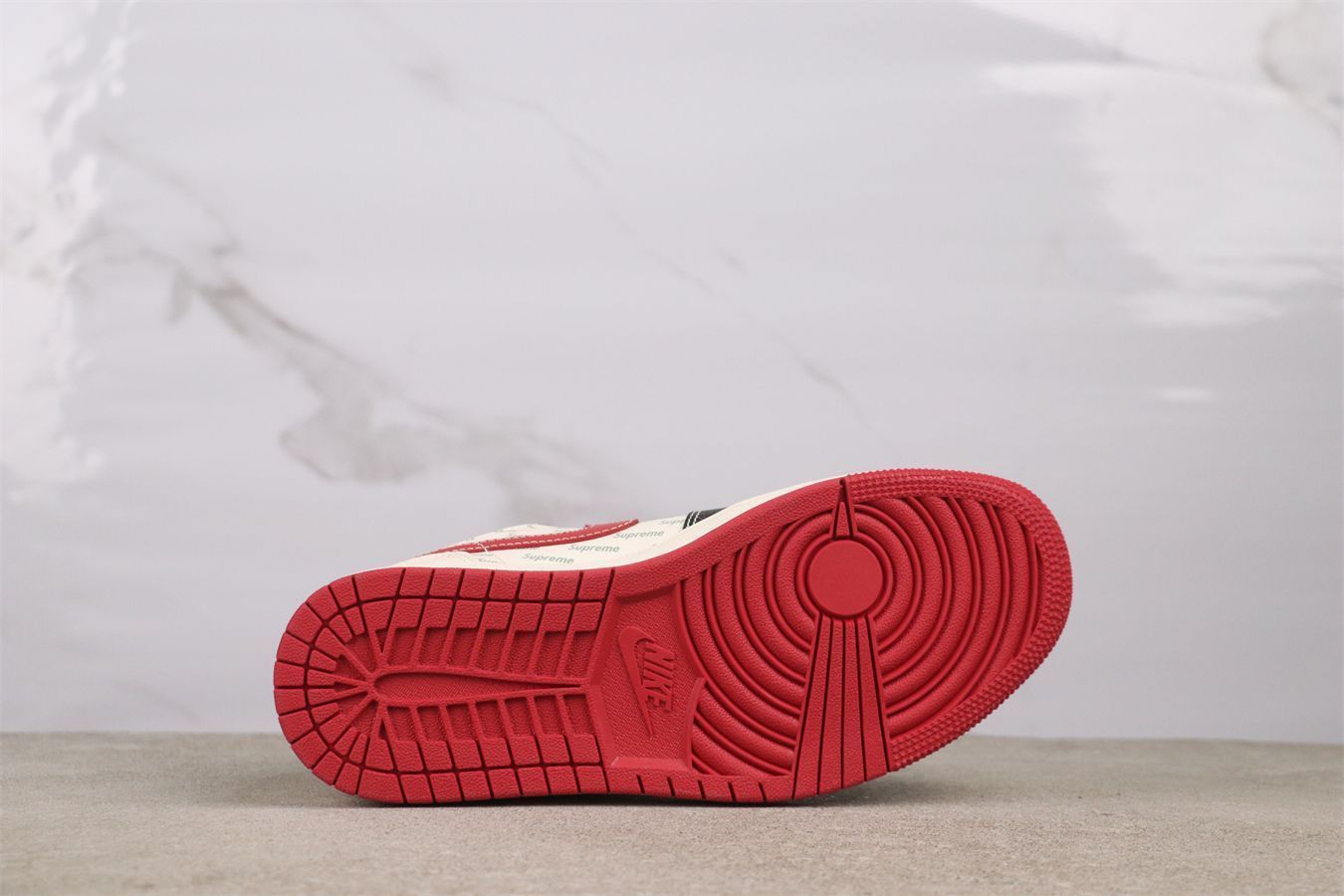 ベージュブラックレッド-MM輸入