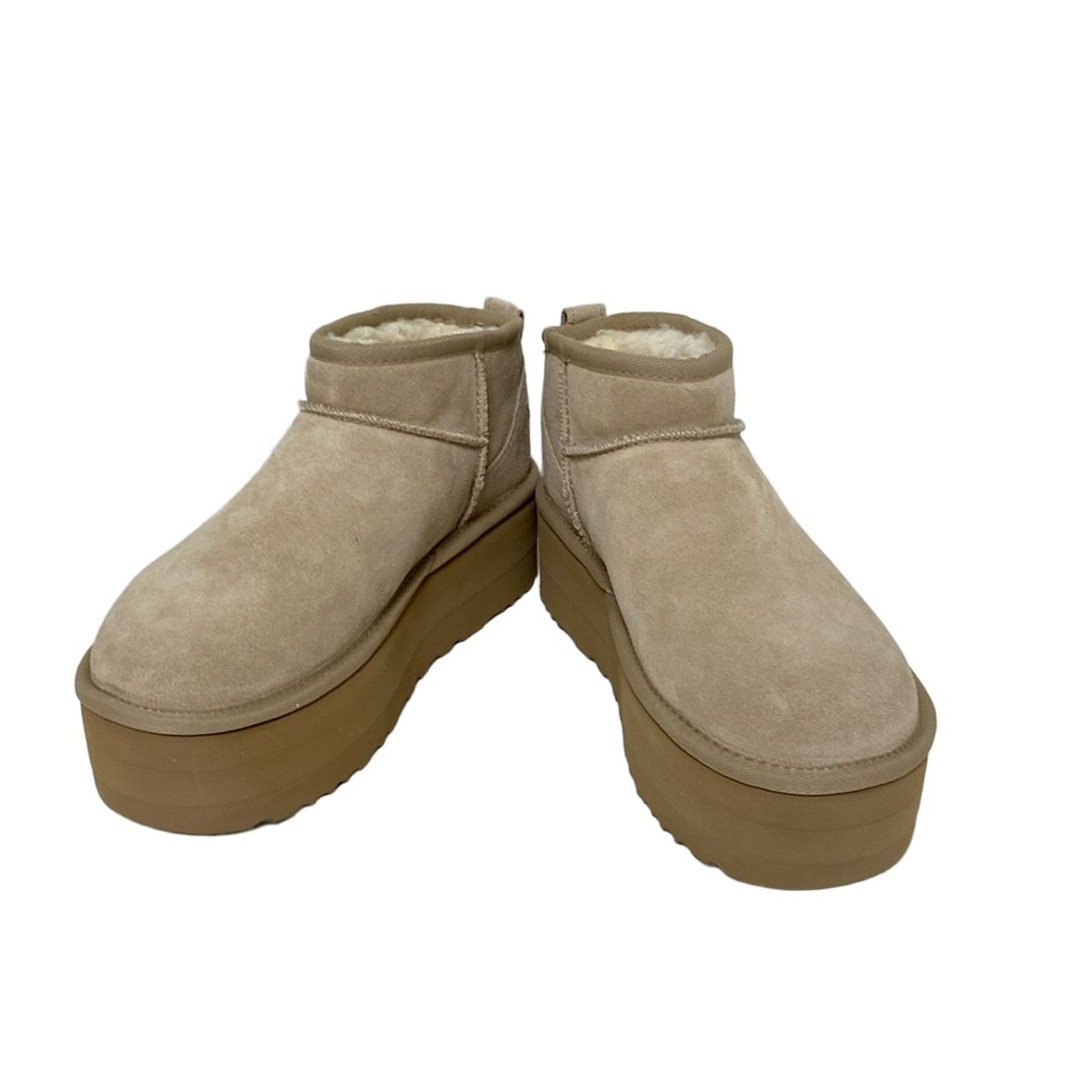 UGG ベージュ 厚底ショートブーツ UGG ベージュ スエード 厚底ショート