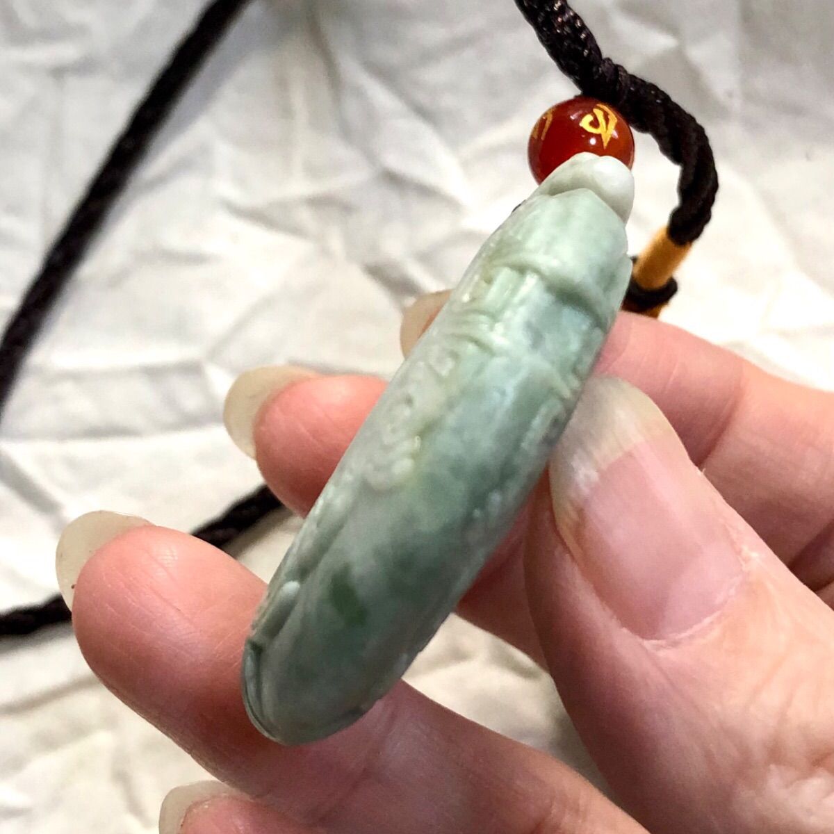 新品 藍田翡翠 石彫 サークル ペンダント ネックレス 勾玉 彫刻 如意 