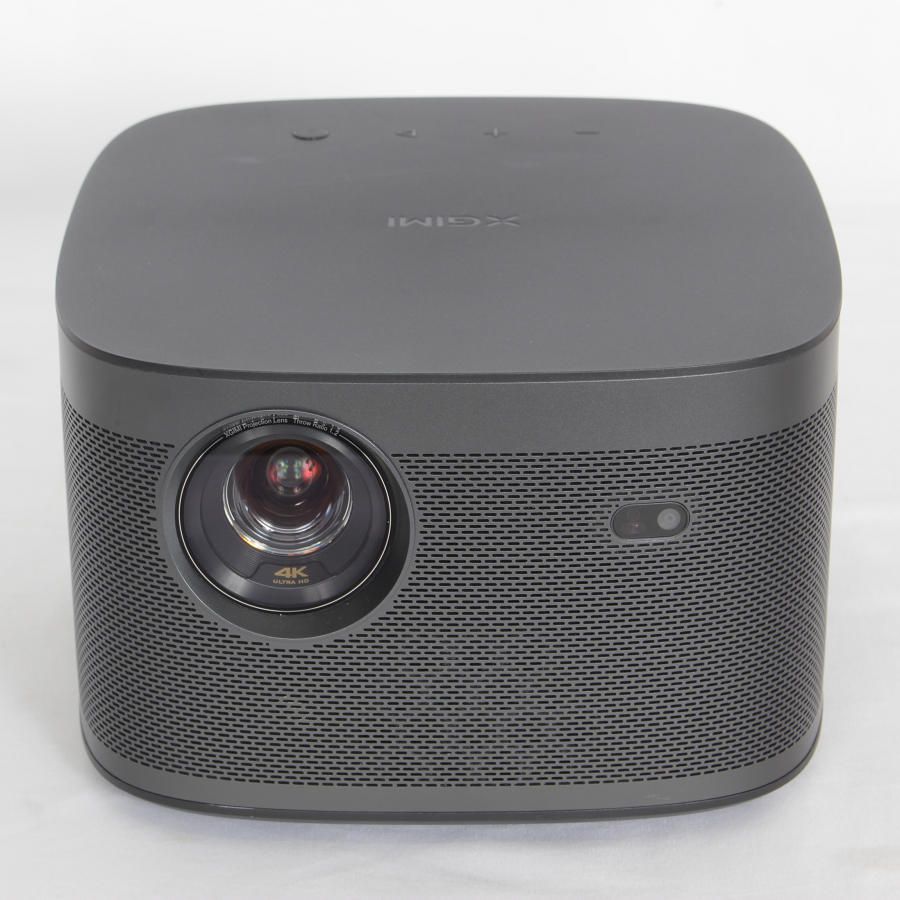 ジャンク品】XGIMI 4Kプロジェクター 本体