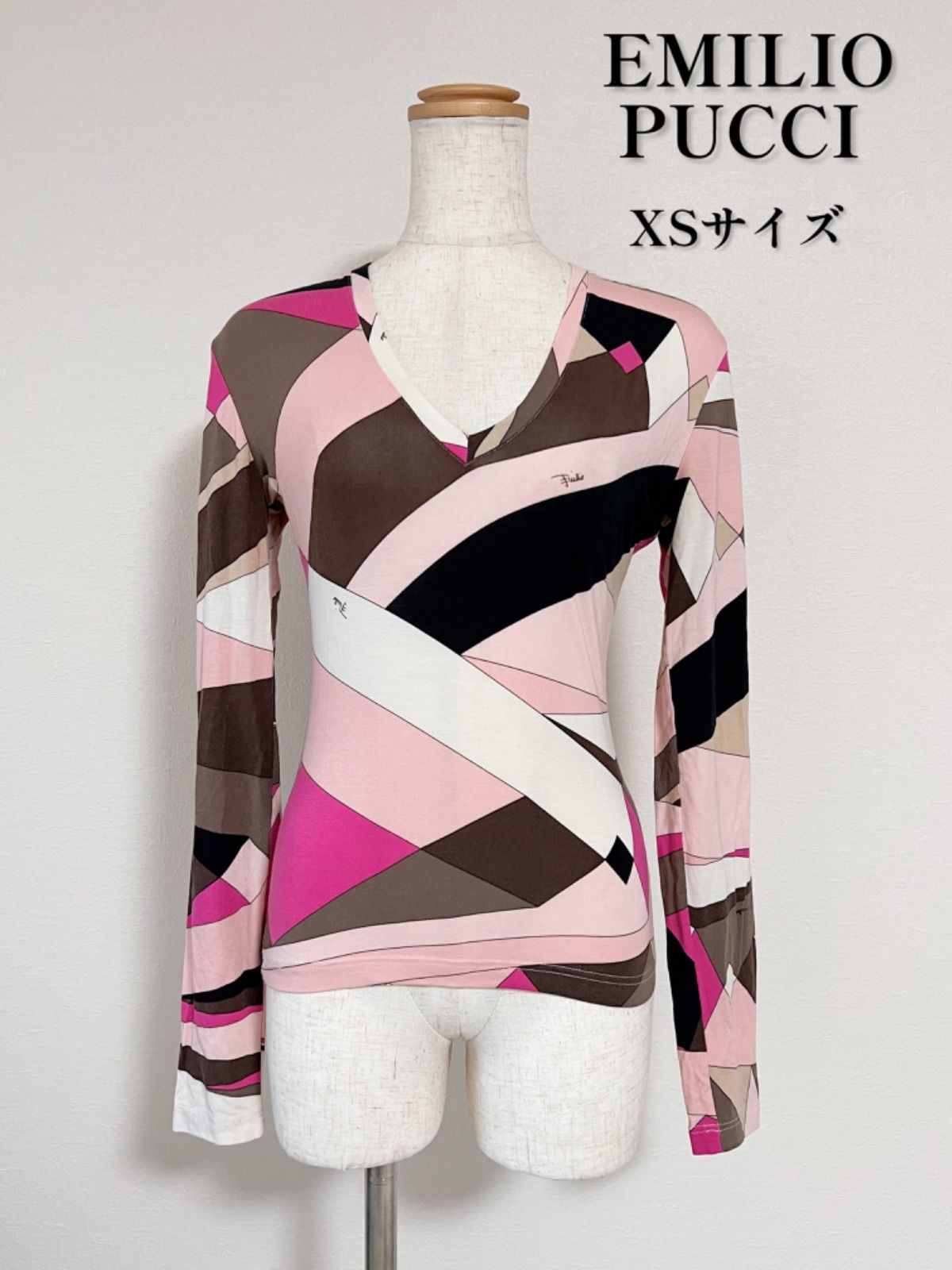 EMILIO PUCCI 花柄長袖Tシャツ XS 総柄　ピンク　グリーン EMILIO PUCCI 花柄長袖Tシャツ XS 総柄 ピンク グリーン - メルカリ