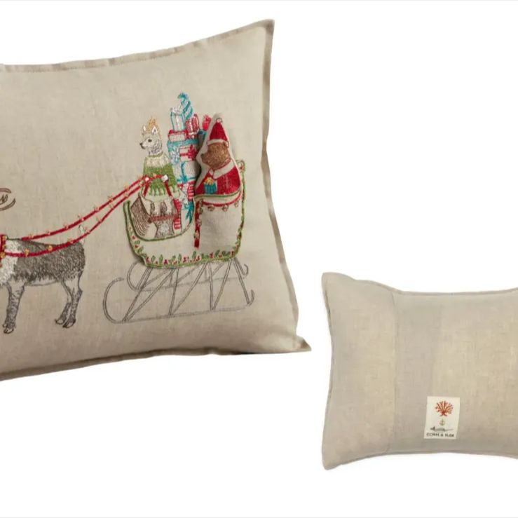 コーラルアンドタスク　クッションカバー　クリスマス　Santa's Sleigh コーラルアンドタスク クッションカバー Santa's Sleigh - メルカリ