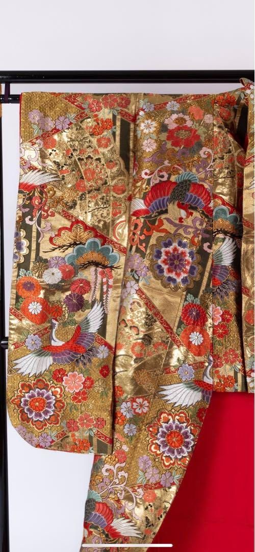 50%OFF! 125,000円→62,500円】花嫁色打掛け 金色/金刺繍 赤鶴/桜、椿 