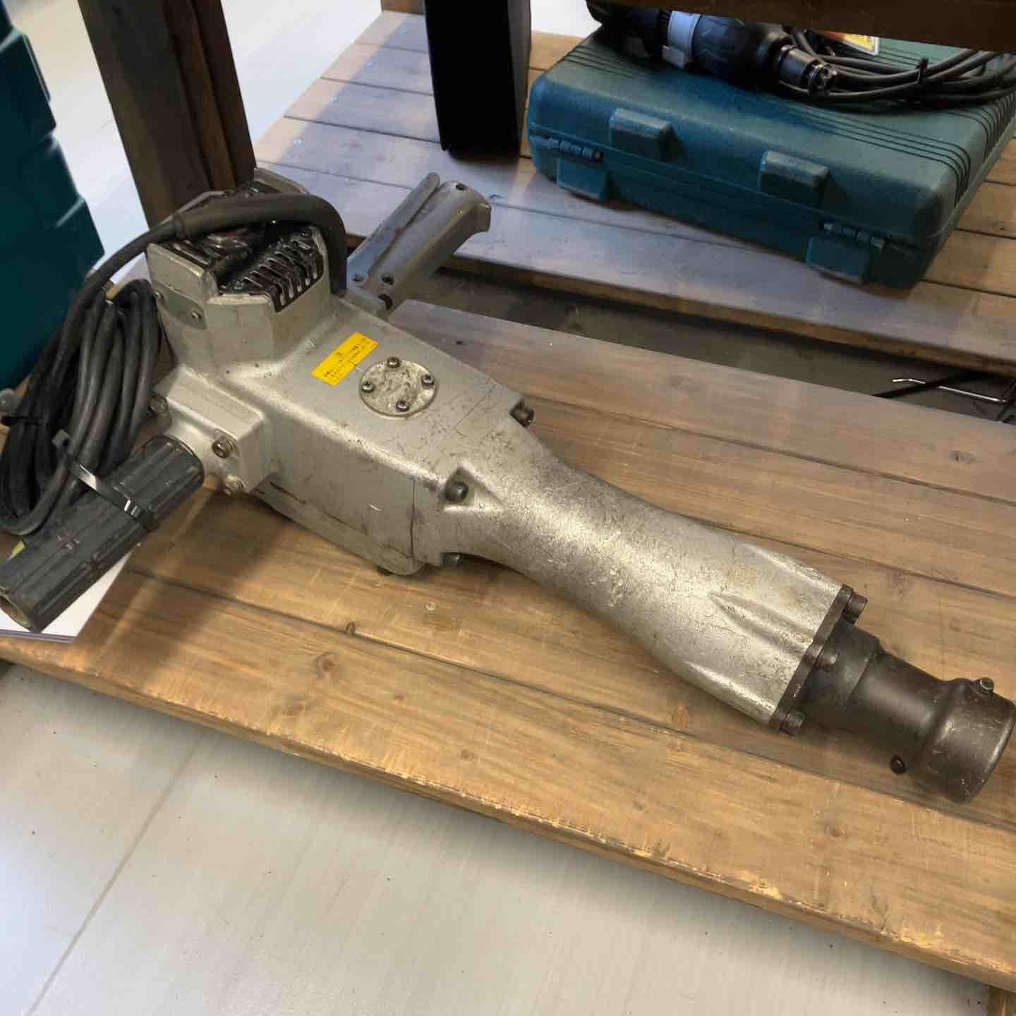 ☆マキタ(makita) 電動ハンマ 8600S【戸田店】 - メルカリ