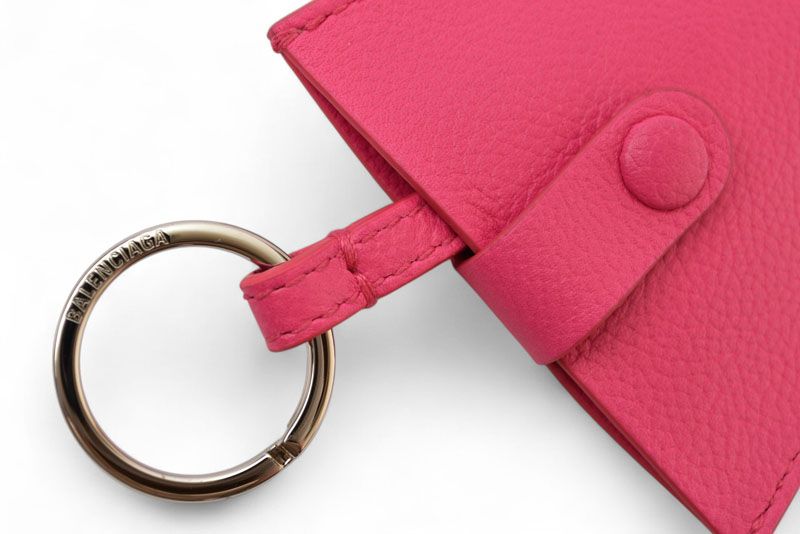 バレンシアガ キーリング/チャーム ネックストラップ BALENCIAGA クロシェット ピンク 696873 未使用【中古】 バレンシアガ キーリング/チャーム ネックストラップ BALENCIAGA
