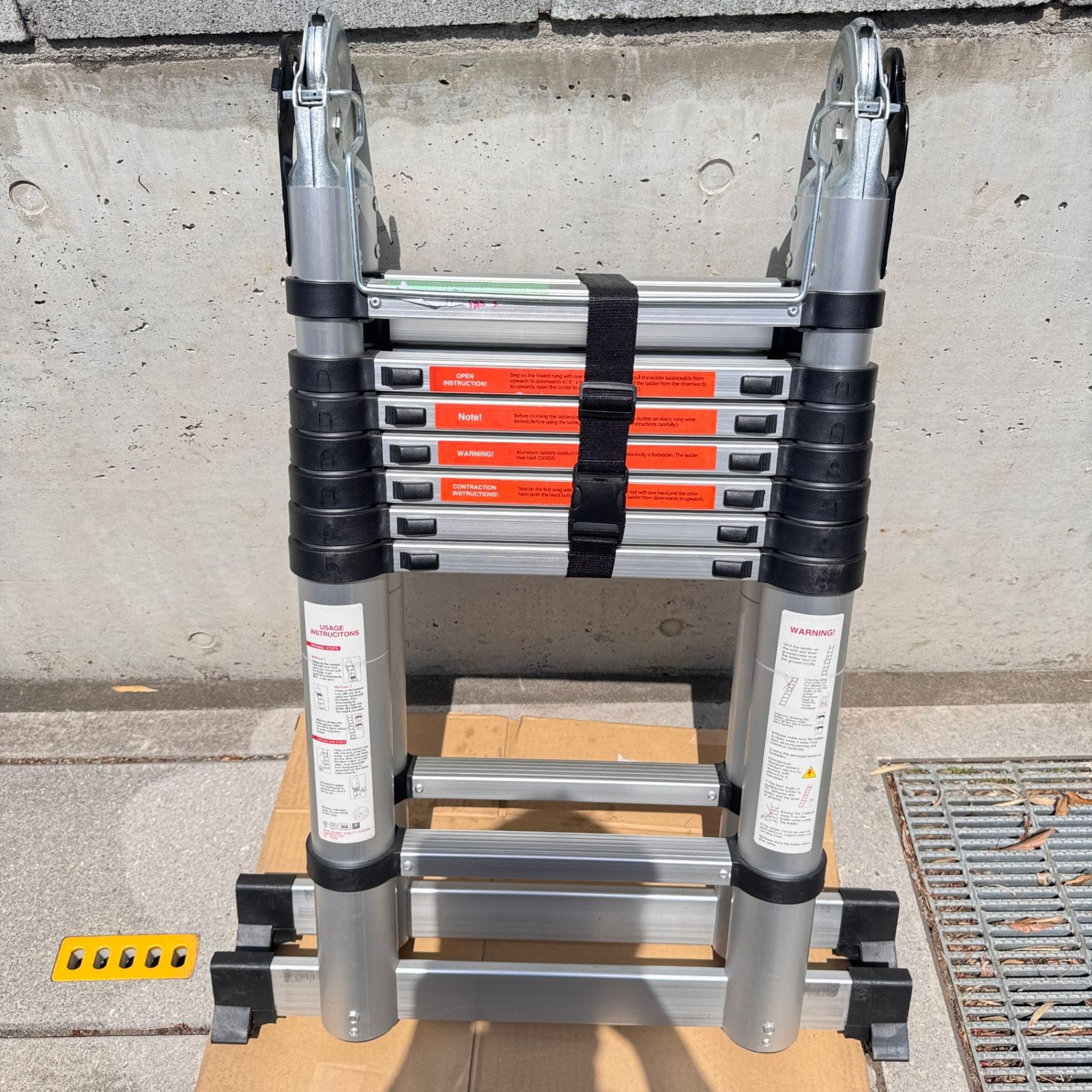 動作 済み 伸縮脚立 ハシゴ 耐荷重150kg アルミ製