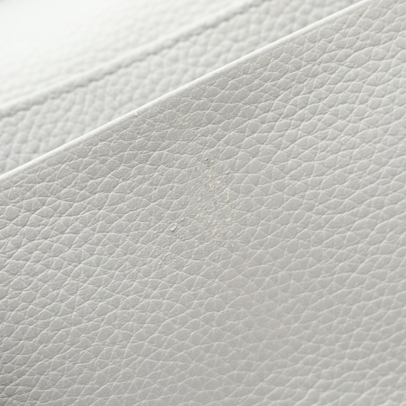 ミュウ ミュウ Miu Miu 三つ折り長財布 ヴィッテロダイノ 5MH024  