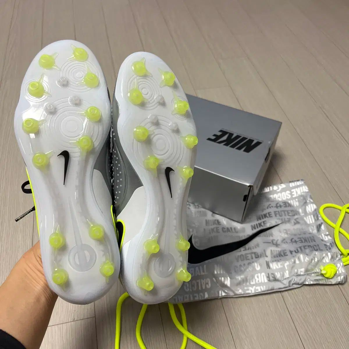 NIKE(ナイキ) ティエンポ 10 エリート (トップグレード) ag 245 新品