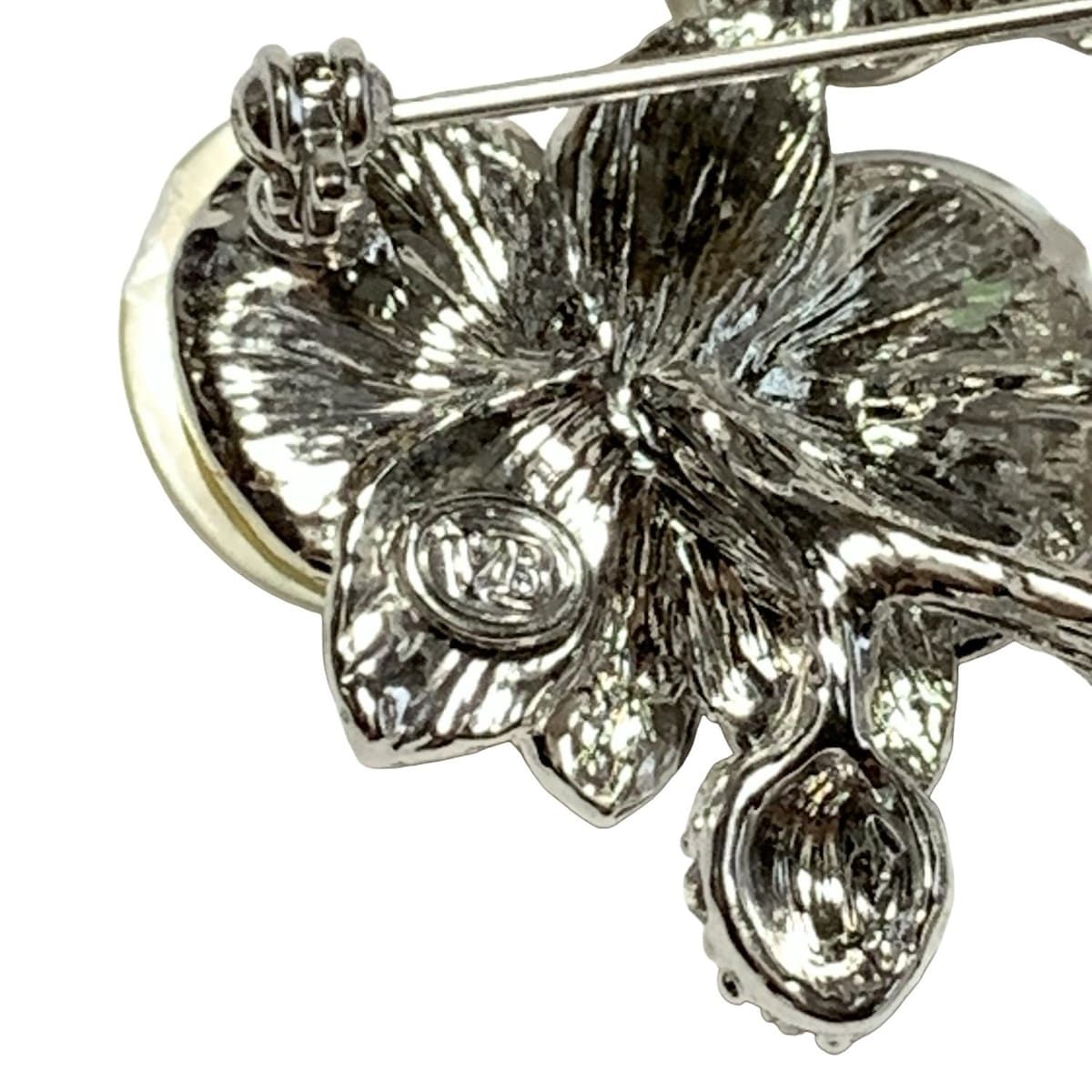 シェルフラワーブローチ VENDOME BOUTIQUE VBMV5025__XP_c999_a001?$VS_1500$
