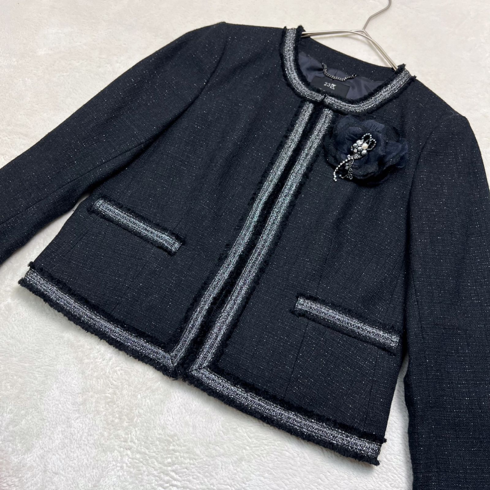 美品】23区（ニジュウサンク）コサージュ付き ラメ入り ツイード 
