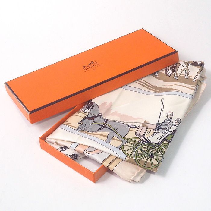エルメス HERMES カレ90 馬車 写真柄 スカーフ シルク100％ - メルカリ