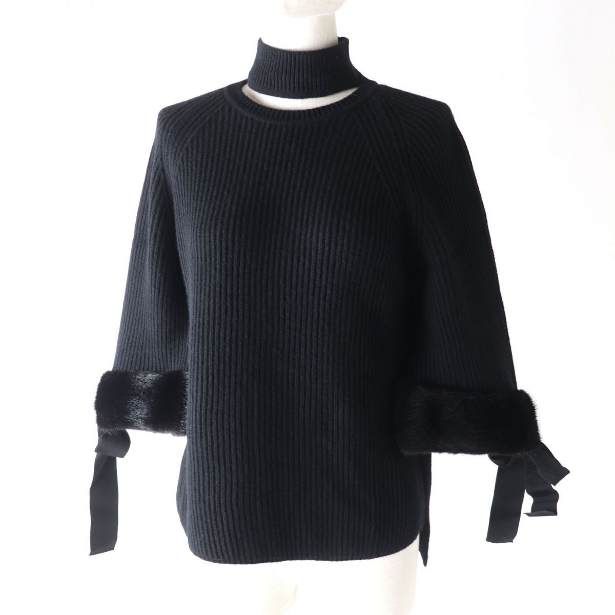 極美品☆正規品 FENDI フェンディ FZY545 A1DE ミンクファー・リボン 