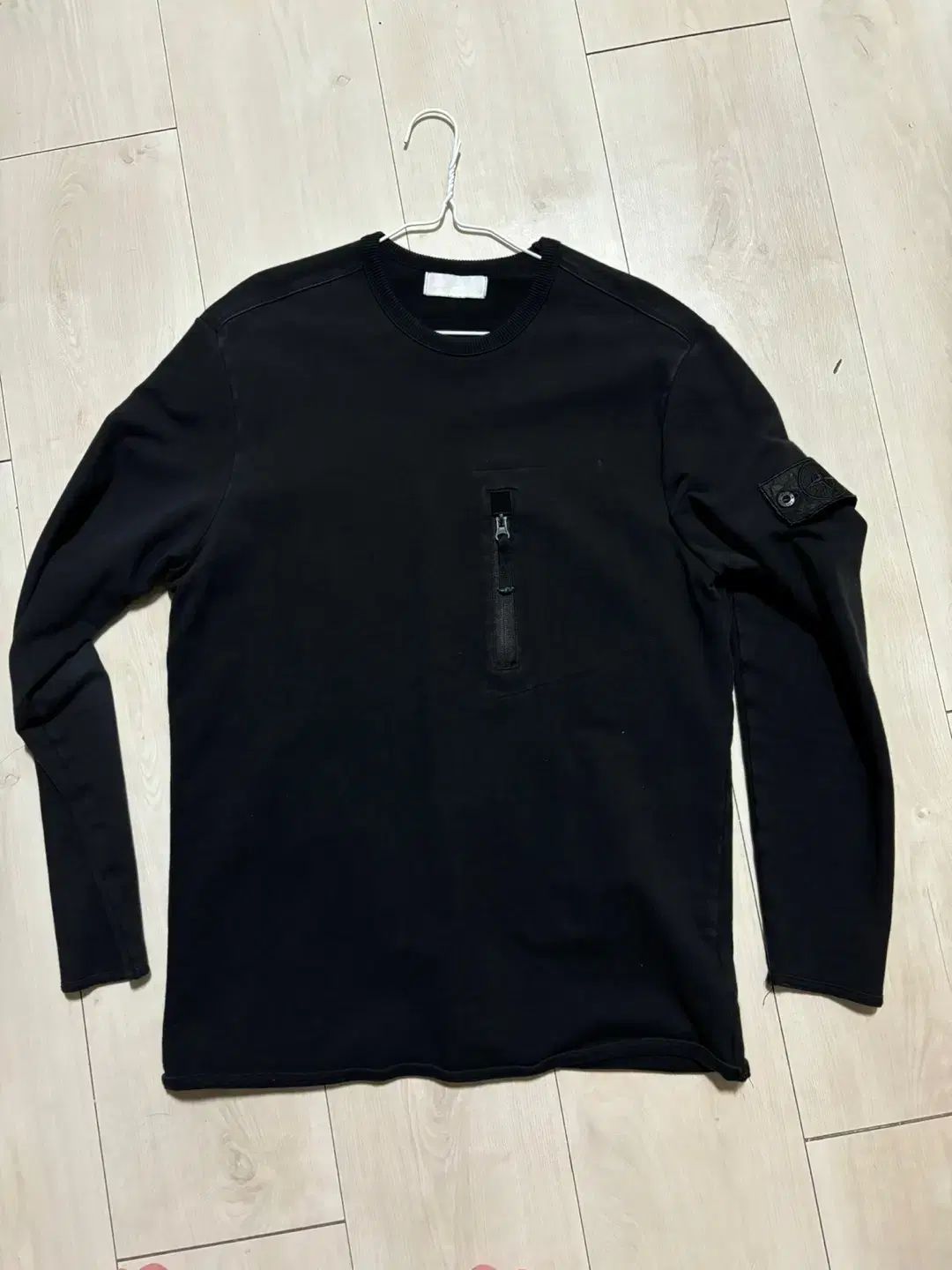 【雷市場（ポンジャン）商品韓国直送】 STONE ISLAND(ストーンアイランド) クルーネック Tシャツ 95 100 ゴーストピース ワッペン