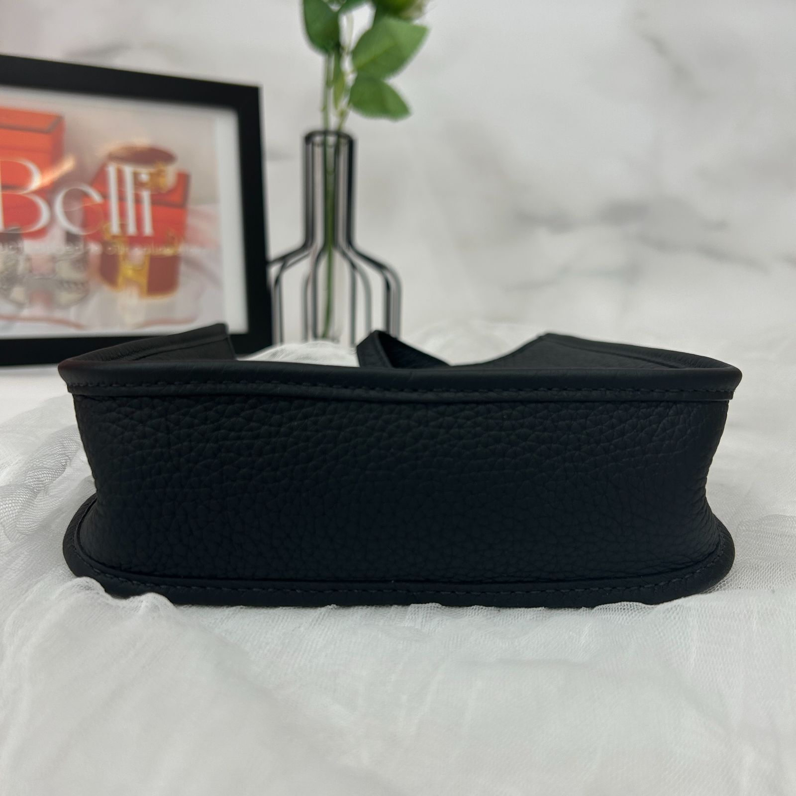 最終出品！エヴリンアマゾーヌ16 ノワール黒シルバー金具ミニエブリン