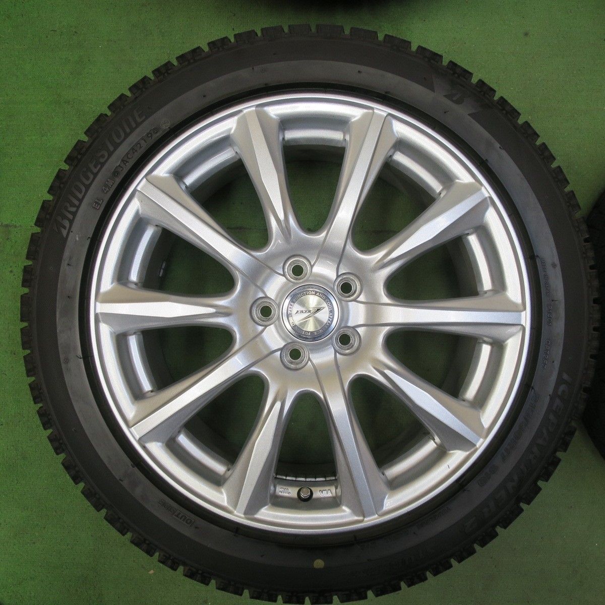 JOKER 17インチスタッドレスタイヤセット 215/50R17