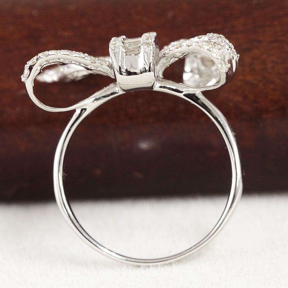 大人可愛い！リボン モチーフ 1ct ダイヤモンド K18 WG リング