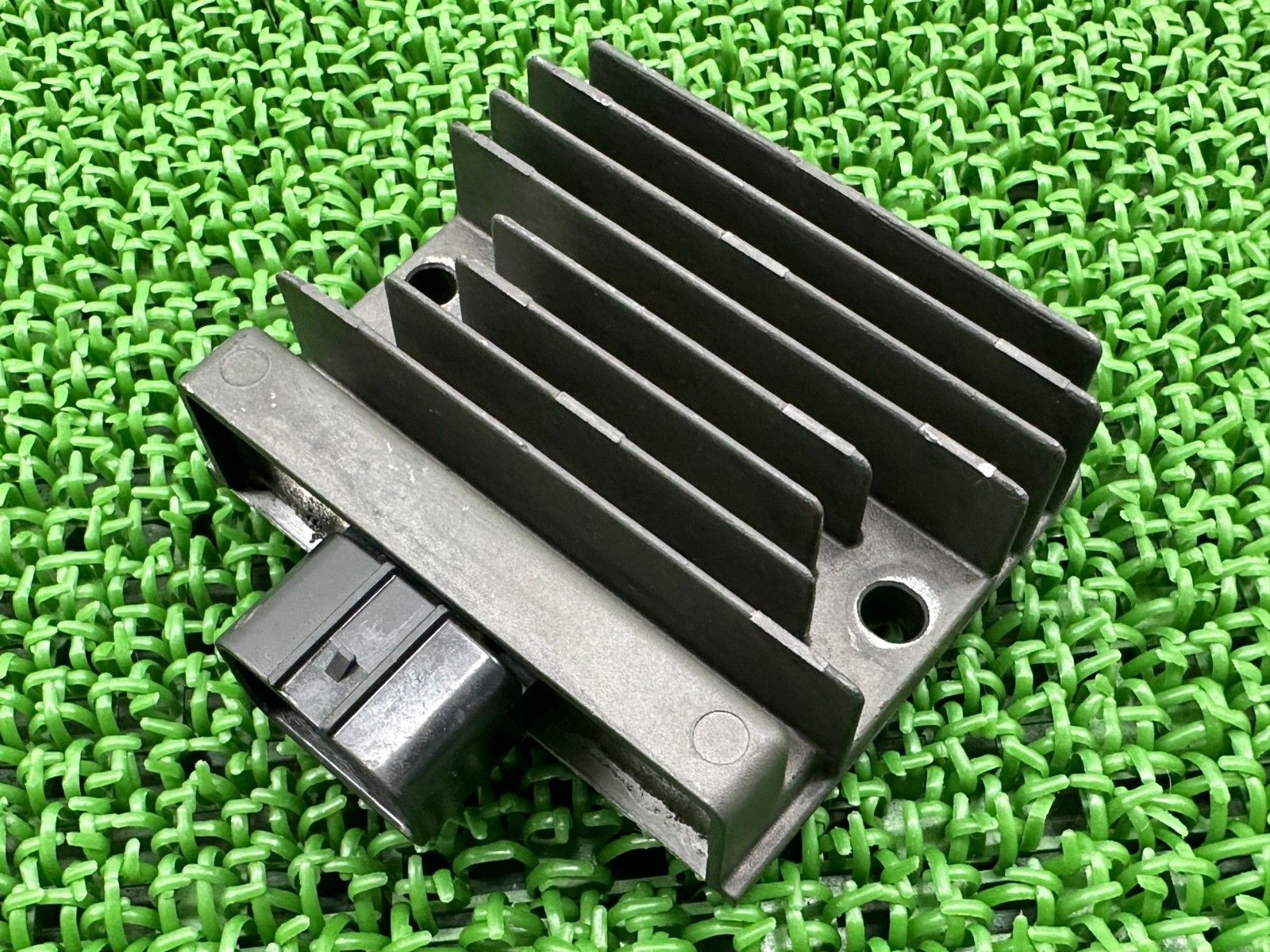 Z900RS レギュレター カワサキ 純正 中古 バイク 部品 ZR900C