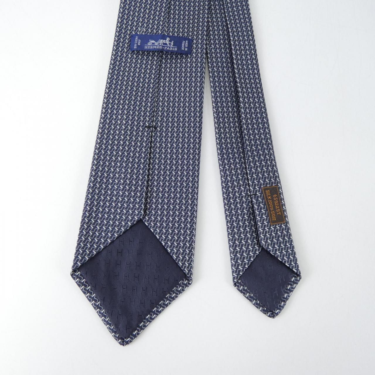 NECKTIE