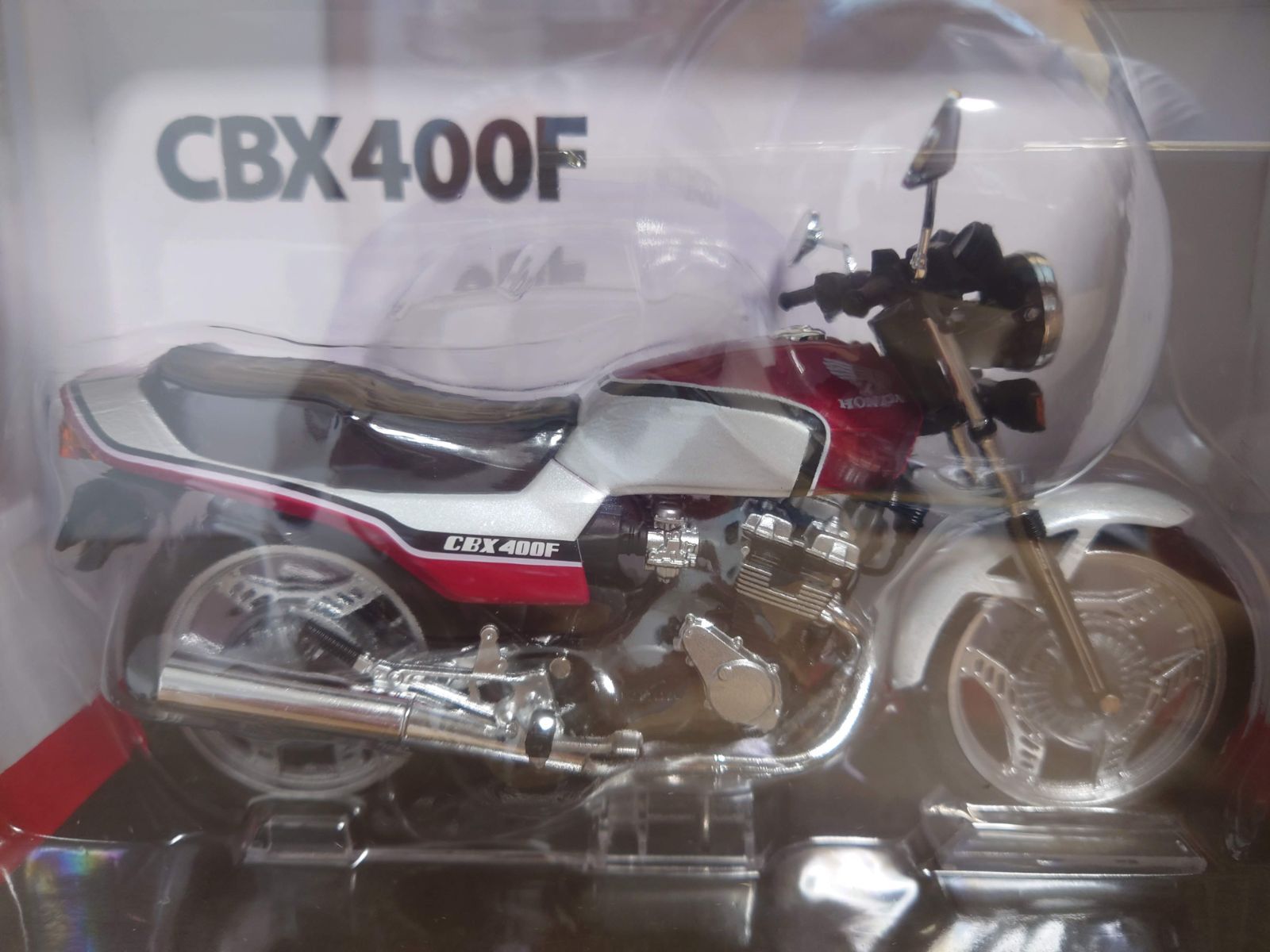 1/12 ホンダ Honda CBX400F パール/キャンディレッド アオシマ製スカイ