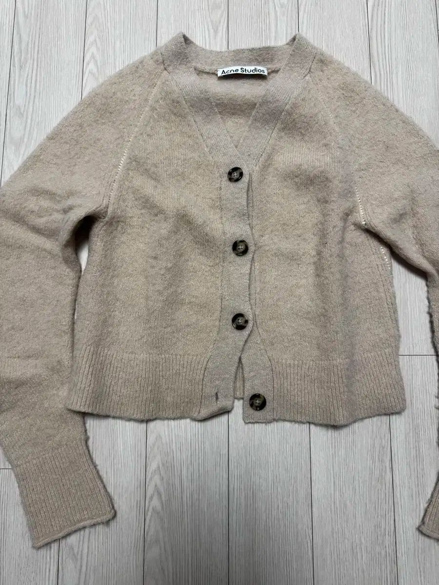 アクネ ストゥディオズ カーディガン