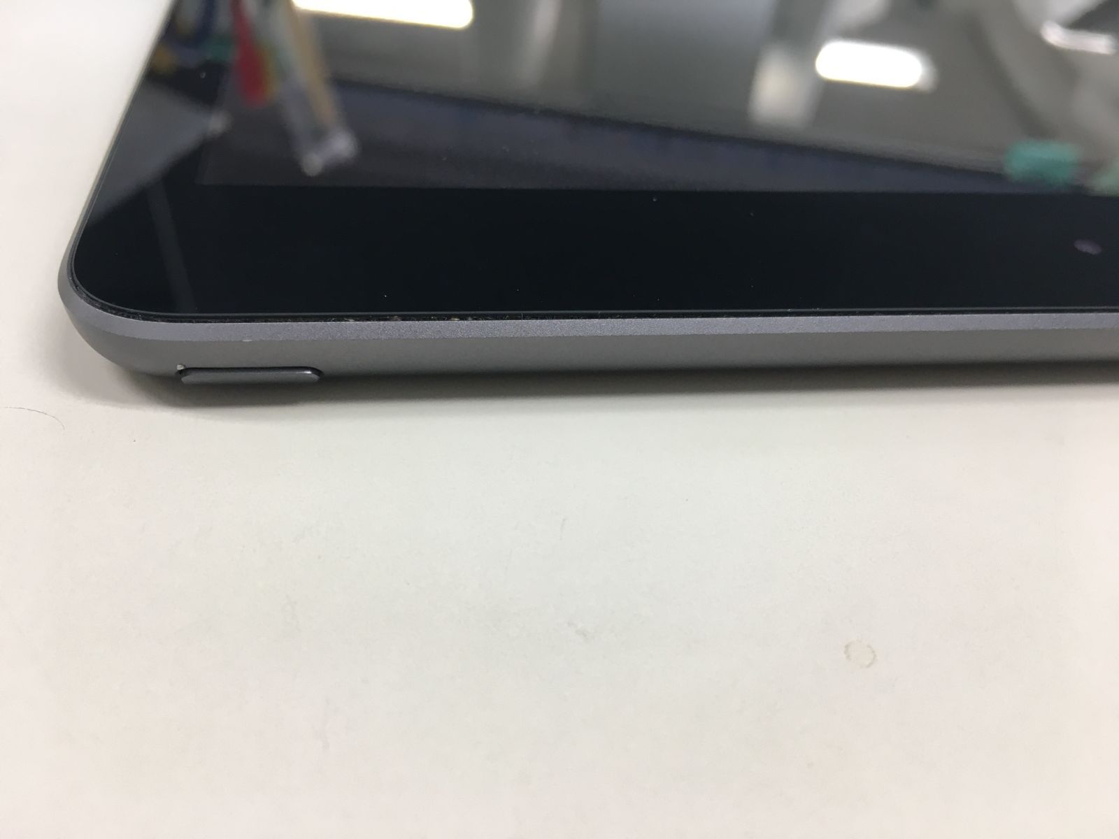 送料無料  apple iPad (第７世代) Wi-Fi  128GB スペースグレイ