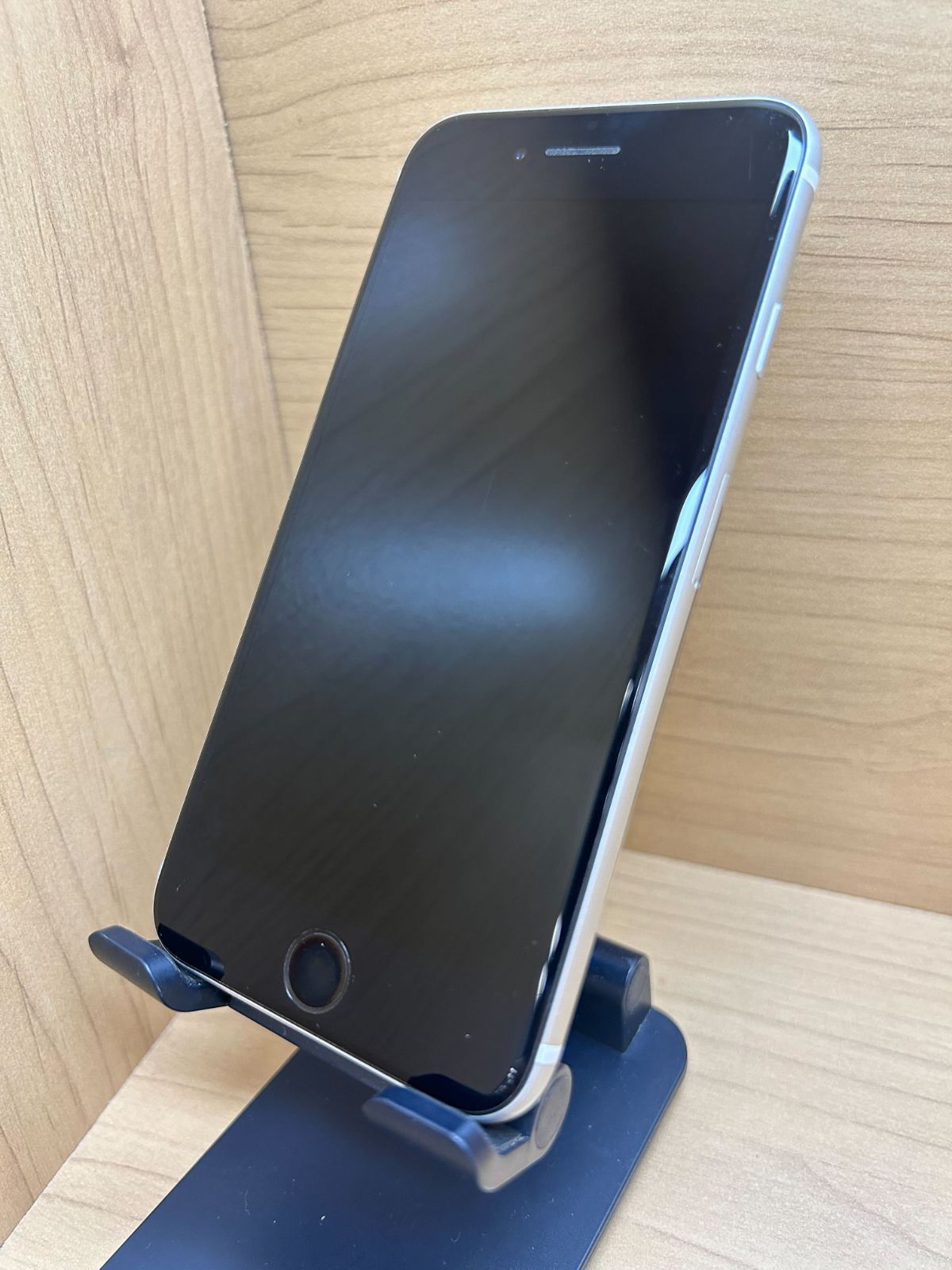 セール 【74164】【SIMロック解除済】iPhone SE 第2世代 64GB SIM