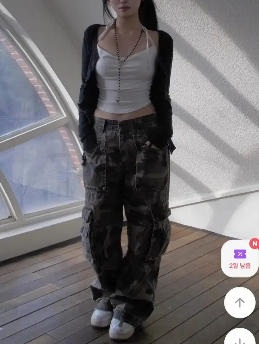 額装美術品】町田和子 猫 絵画 パステル画 サイン入り 1988作品 「求愛