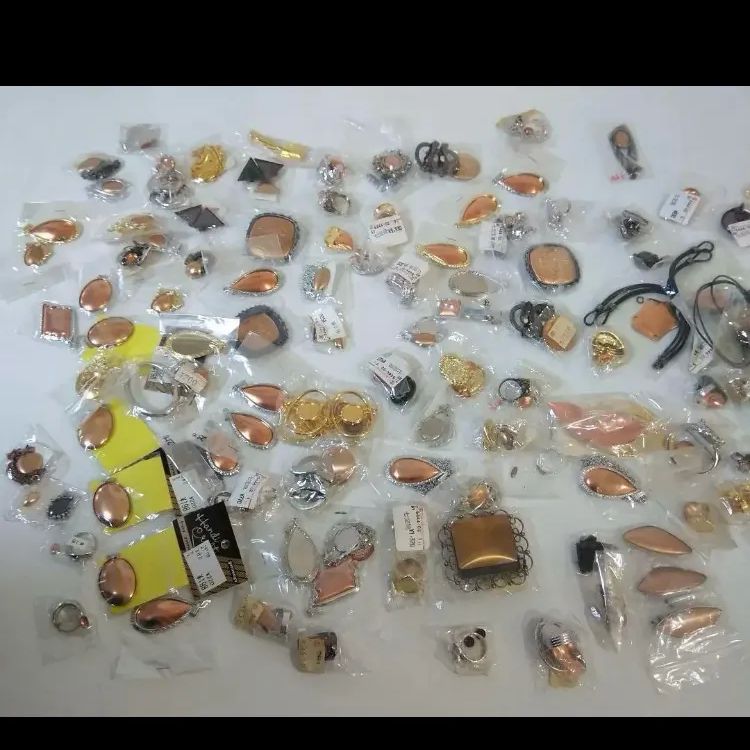 K068 七宝焼アクセサリー素材　大量100点セット 一 番 安いハンドメイド・手芸 - K068 七宝焼アクセサリー素材
