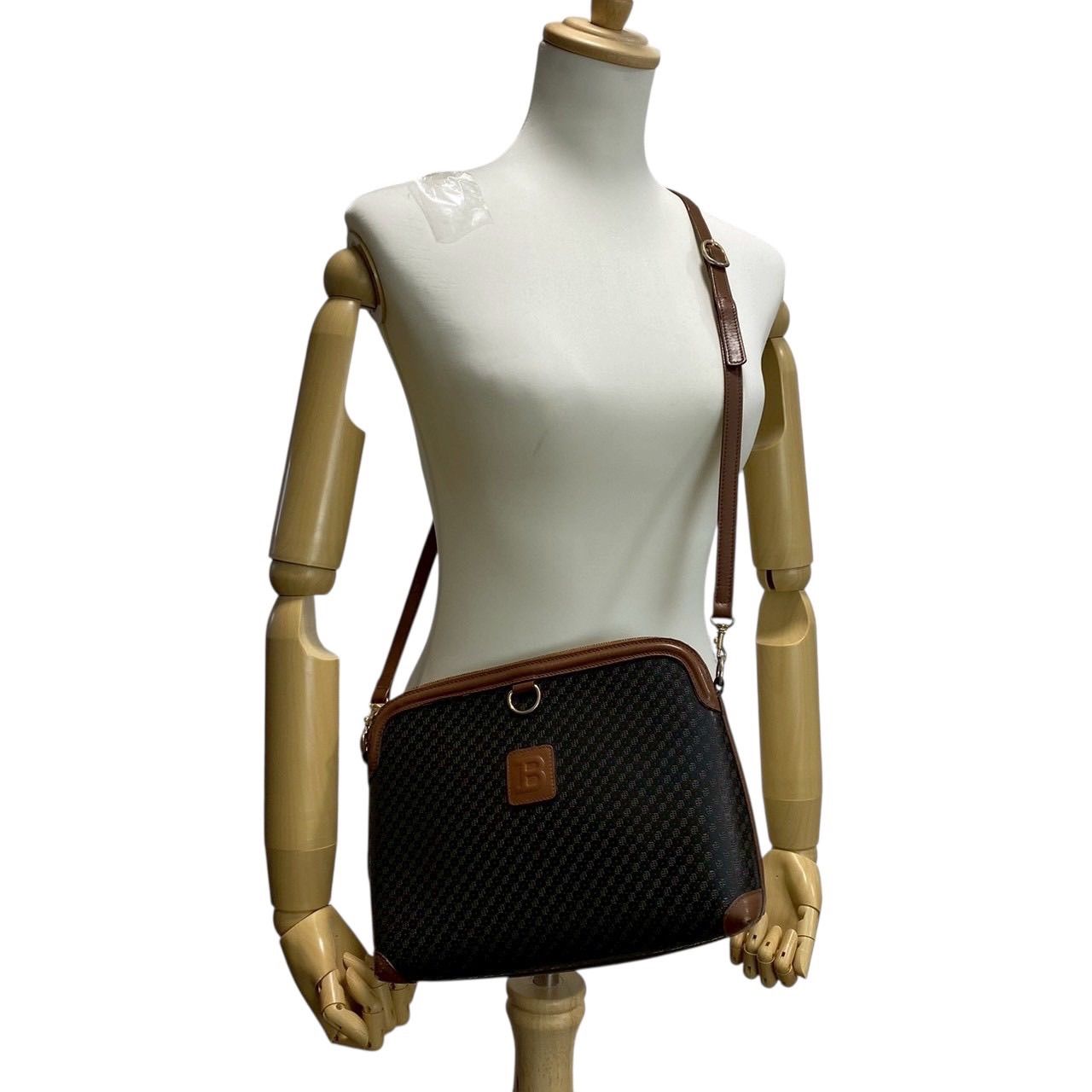平*中様 Bally ショルダーバッグ ダークブラウン シボ革 バリー グレイン B3648】 BALLY バリー ショルダーバッグ レザー 2way クラッチバッグ