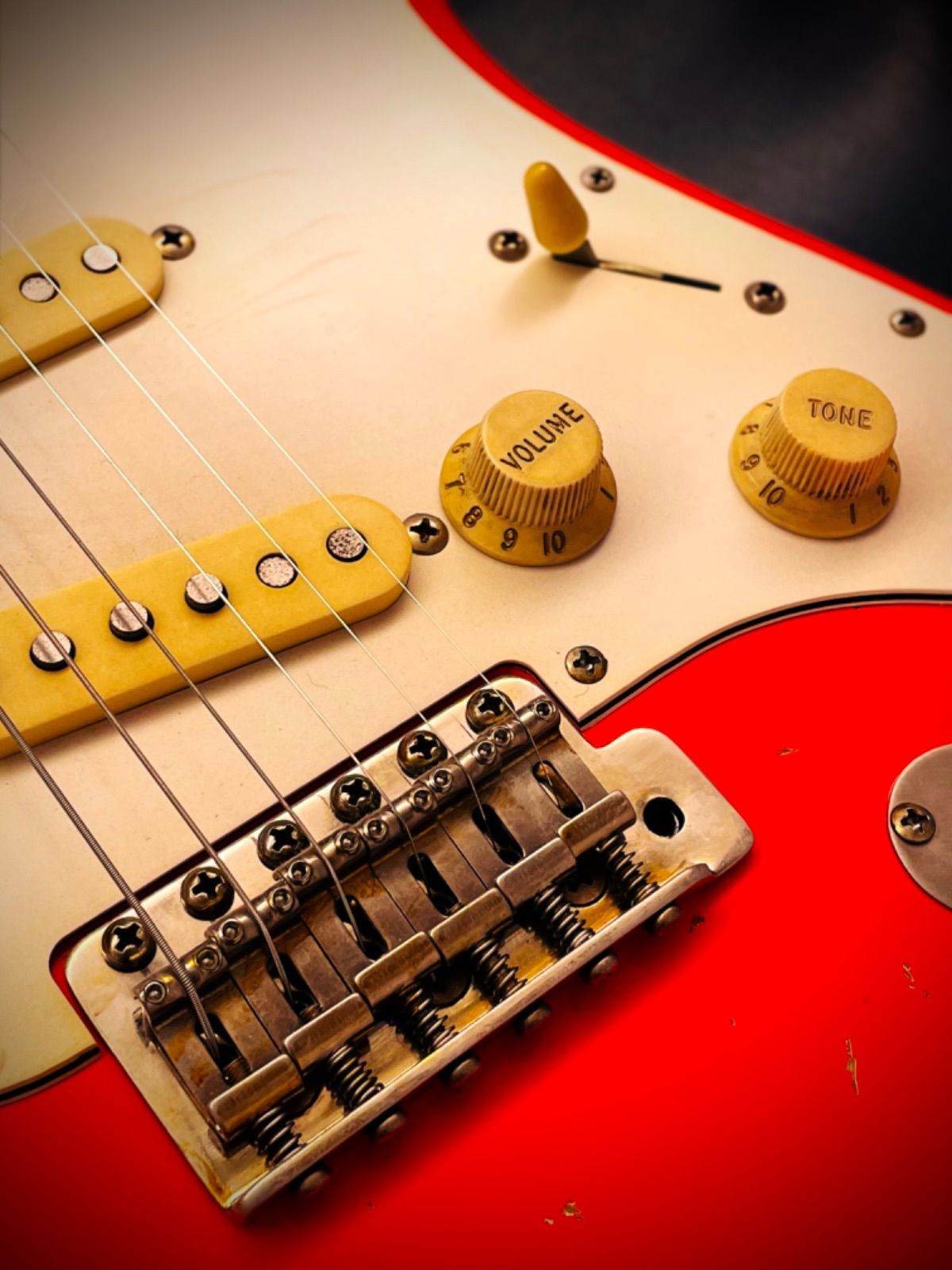 Vintage Fender Japan Stratocaster ST-62 N-シリアル Restomod Heavy Relic Fiesta Red 「Elite Model」