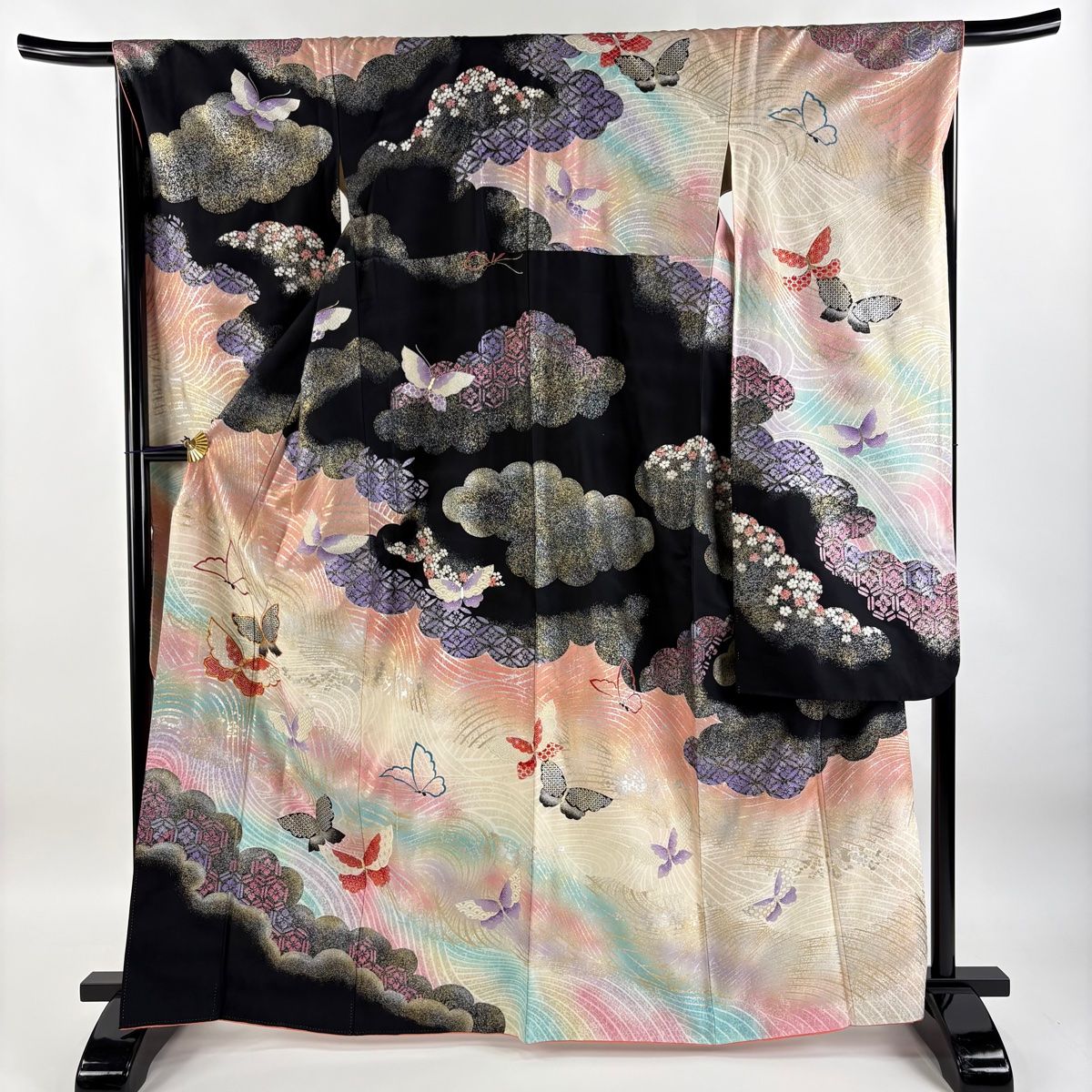 ペンギン　美品正絹振袖　165〜175cm 振袖 身丈170cm 裄丈66cm M 袷 枝梅 金彩 金糸 クリーム 正絹 秀