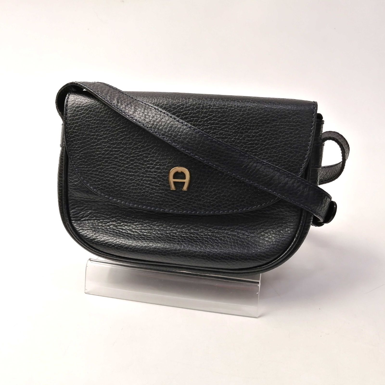 AIGNER アイグナー ショルダーバッグ レザーバッグ ゴールド金具 