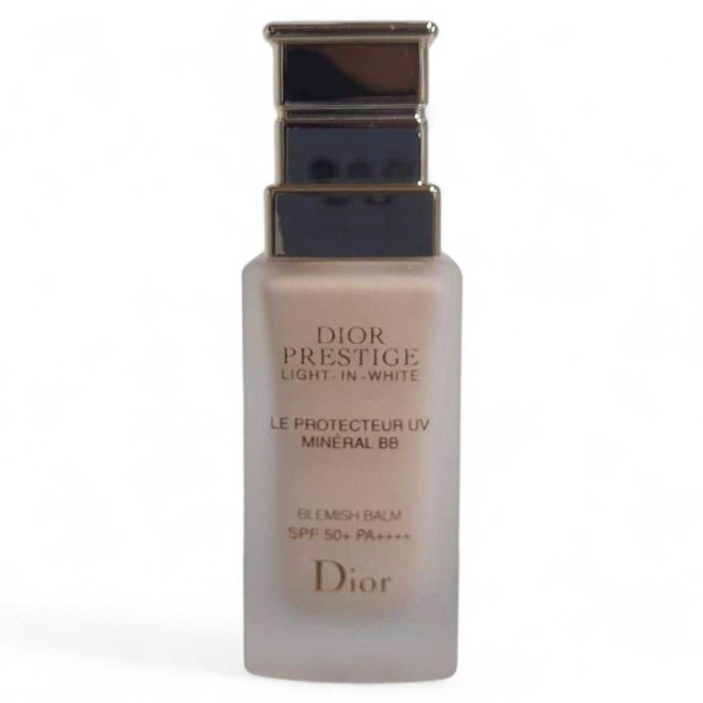 ほぼ未使用 Dior ホワイト ル プロテクターUVミネラルBB 00 30ml