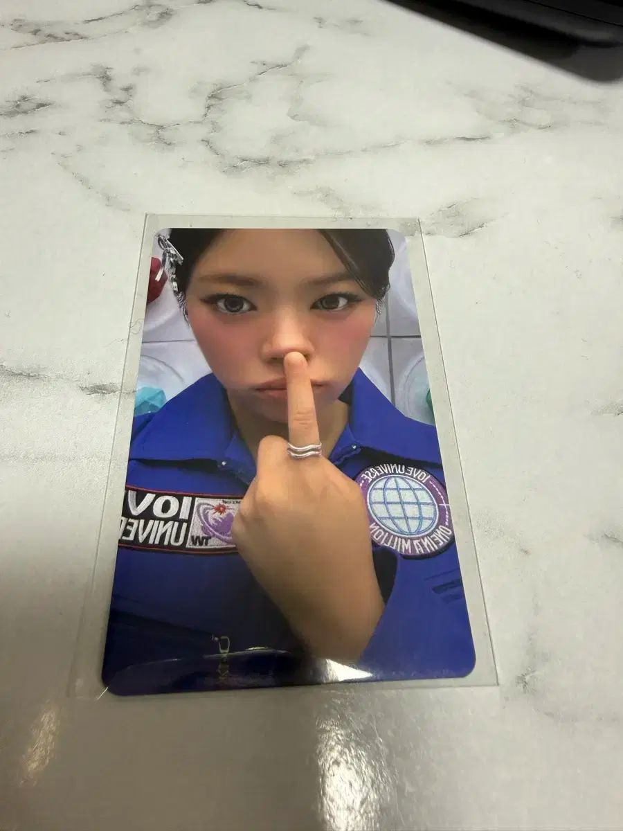 定番人気，最新作 TWICE（トゥワイス）10周年ポップアップ 入場特典 トレカ（ジョンヨン/JEONGYEON） その他