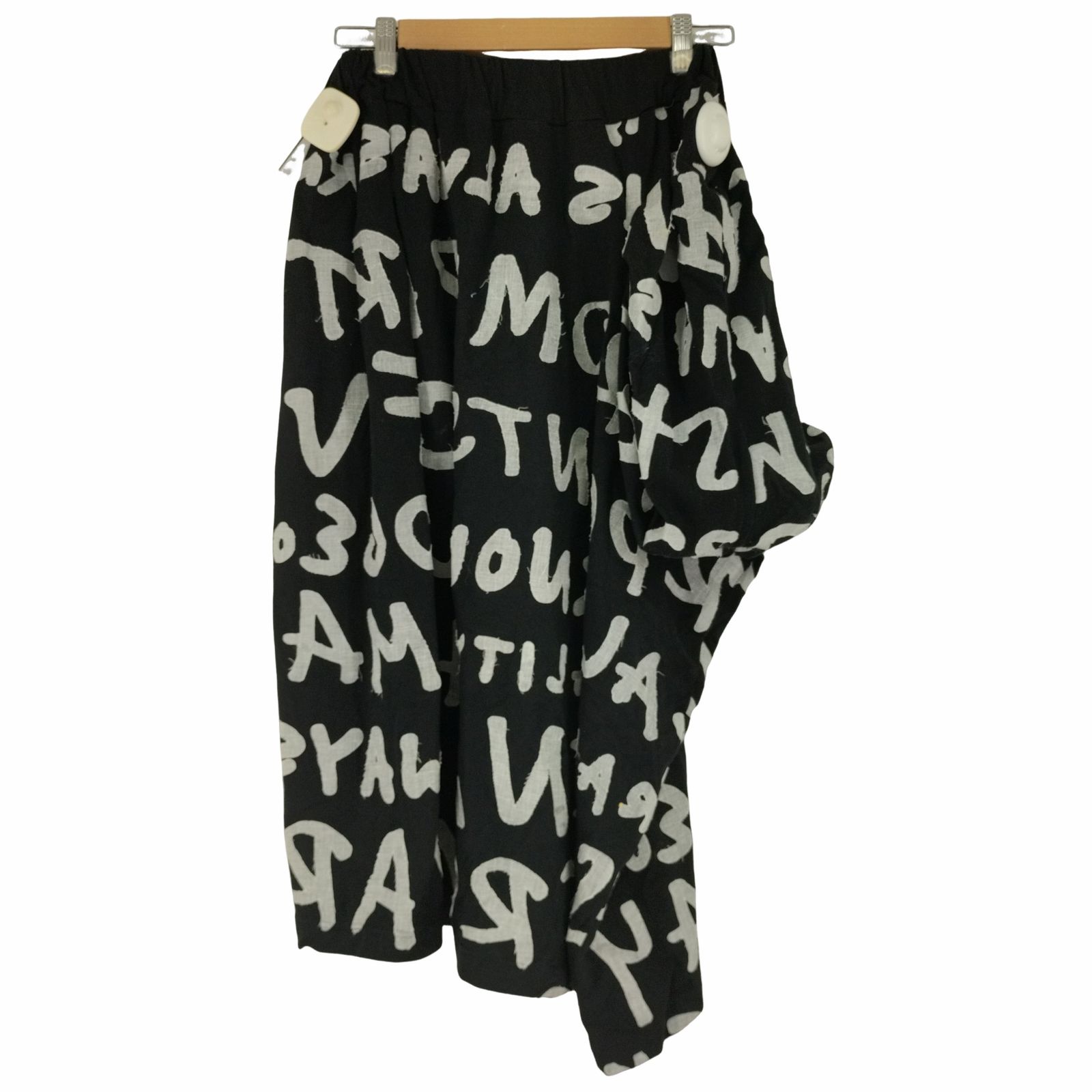 リミフゥ LIMI feu 21AW ローマ字フォント総柄 片ポケットスカート 