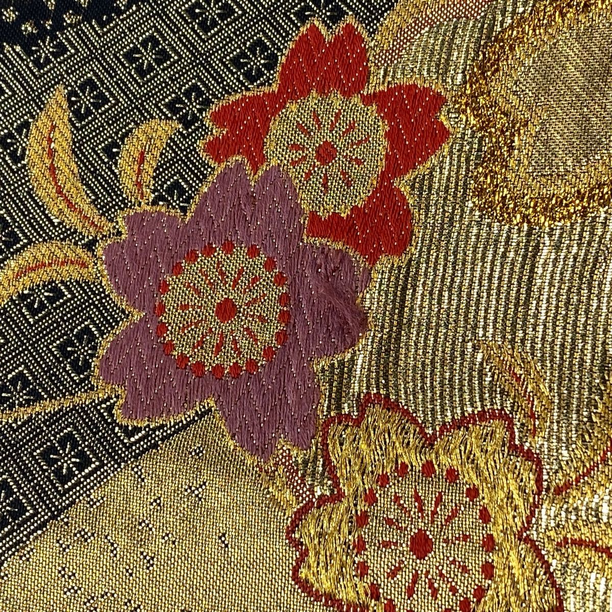 袋帯 秀品 振袖向き 蝶 桜 箔 金糸 金色 六通 正絹 【中古