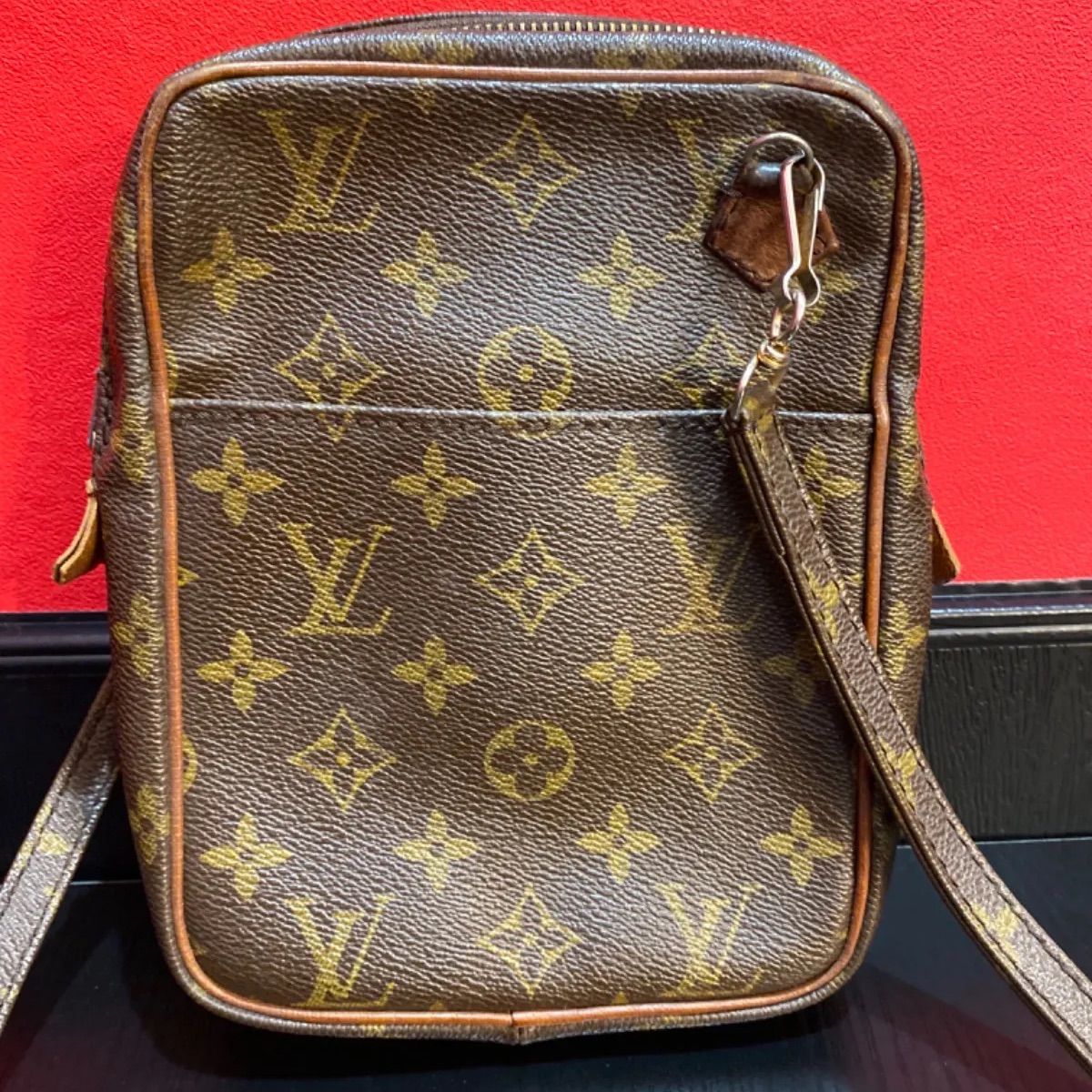 ルイヴィトン M3552 モノグラム ダヌーブ ショルダーバッグ ビンテージ ルイヴィトン M3552 モノグラム ダヌーブ ショルダーバッグ ビンテージ