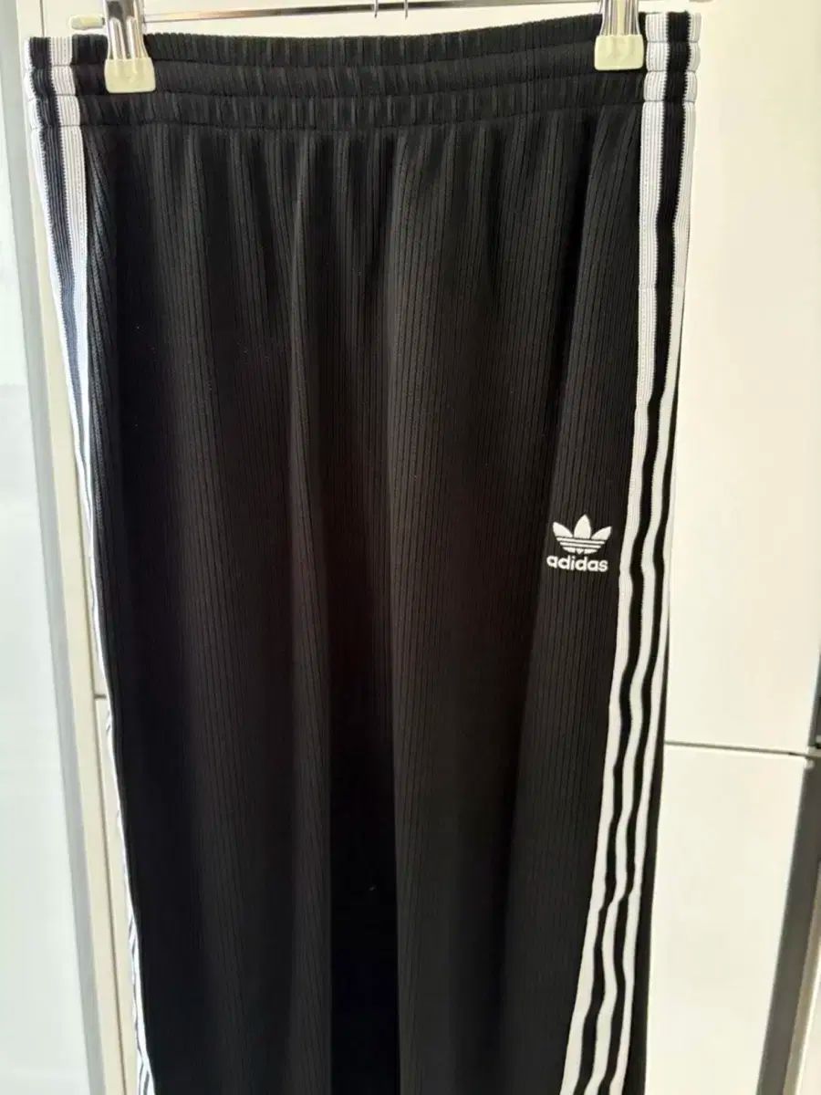 adidas アディダス ニットトップス スカート セットアップ S