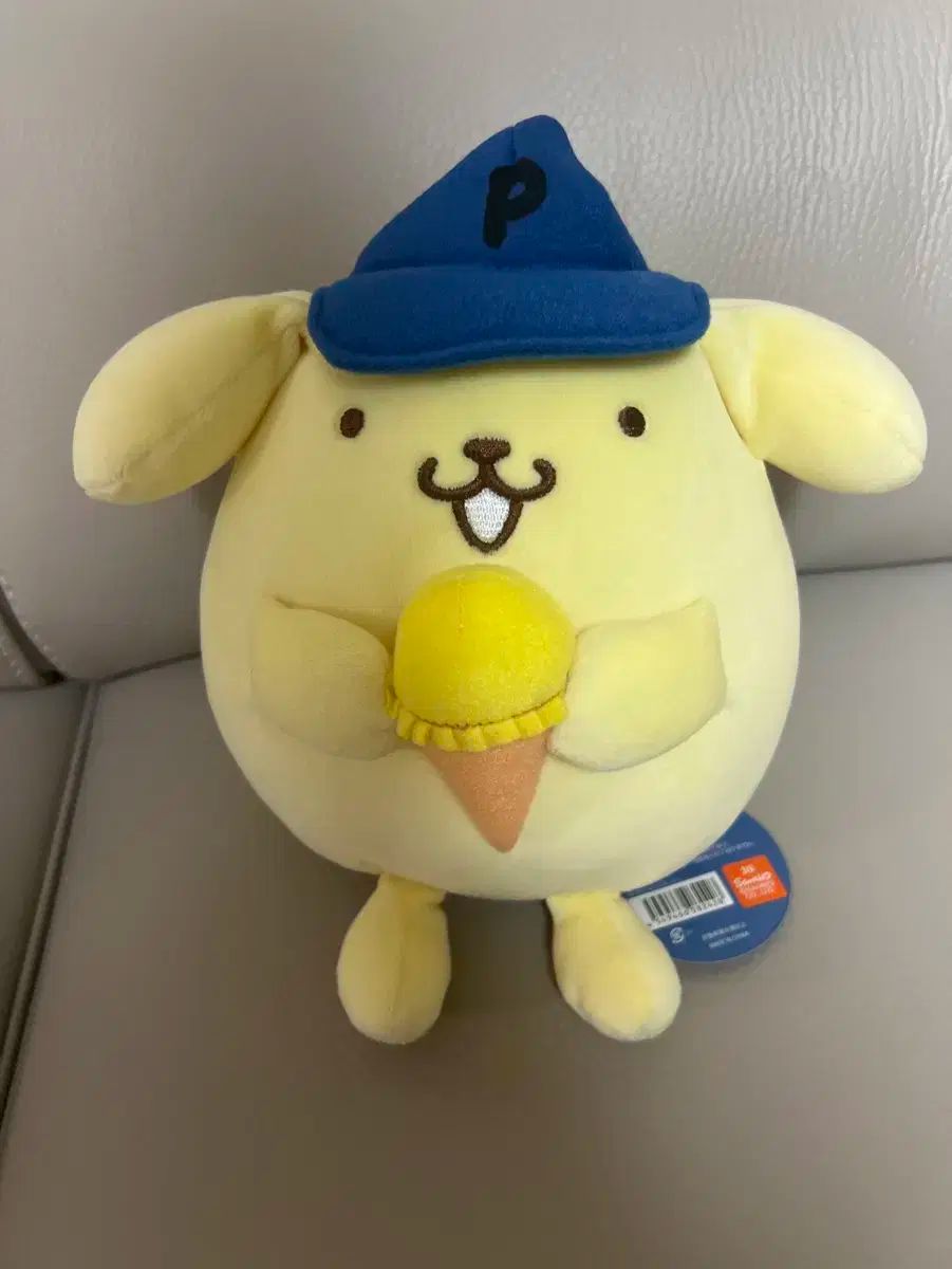 【新品】輪花皿 柿朱縁金／白縁金　4枚セット　 FOURGRACEオリジナル 新品】輪花皿 柿朱縁金／白縁金 4枚セット FOURGRACEオリジナル - メルカリ