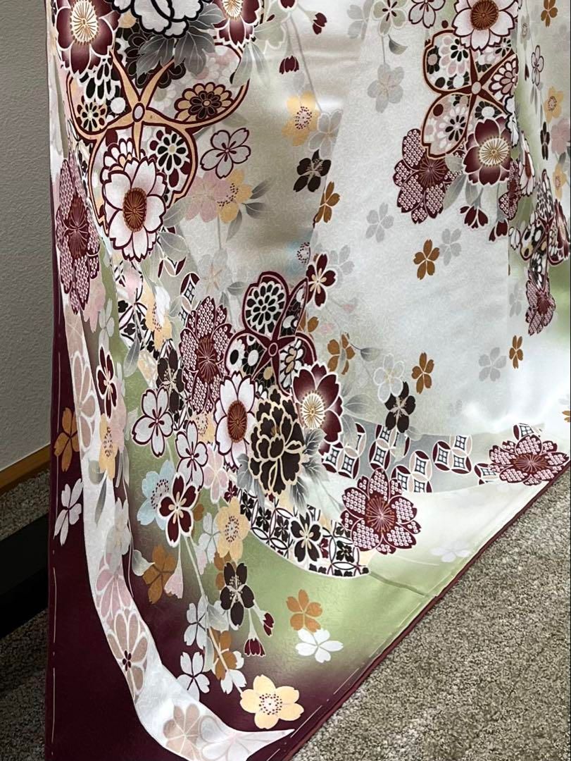ポリエステル 振袖 桜 牡丹 紋意匠 ぼかし八掛 躾糸付き - メルカリ