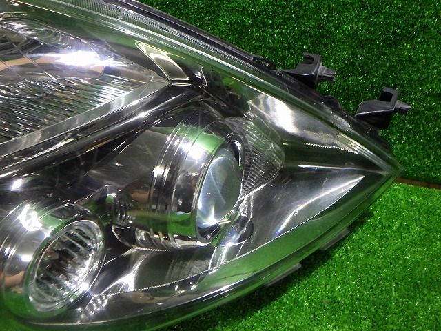 アイシス ヘッドライト 左右 HID ZGM10/15 44-69 L バラスト付き