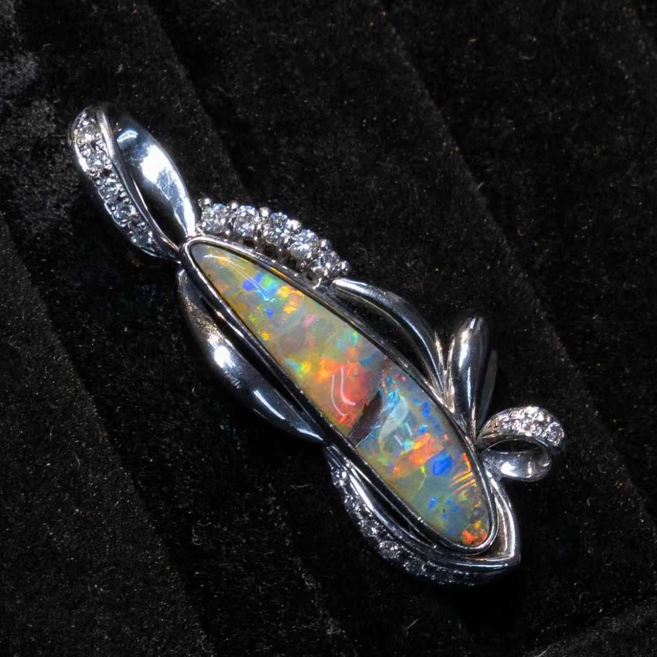 ペンダント PT900