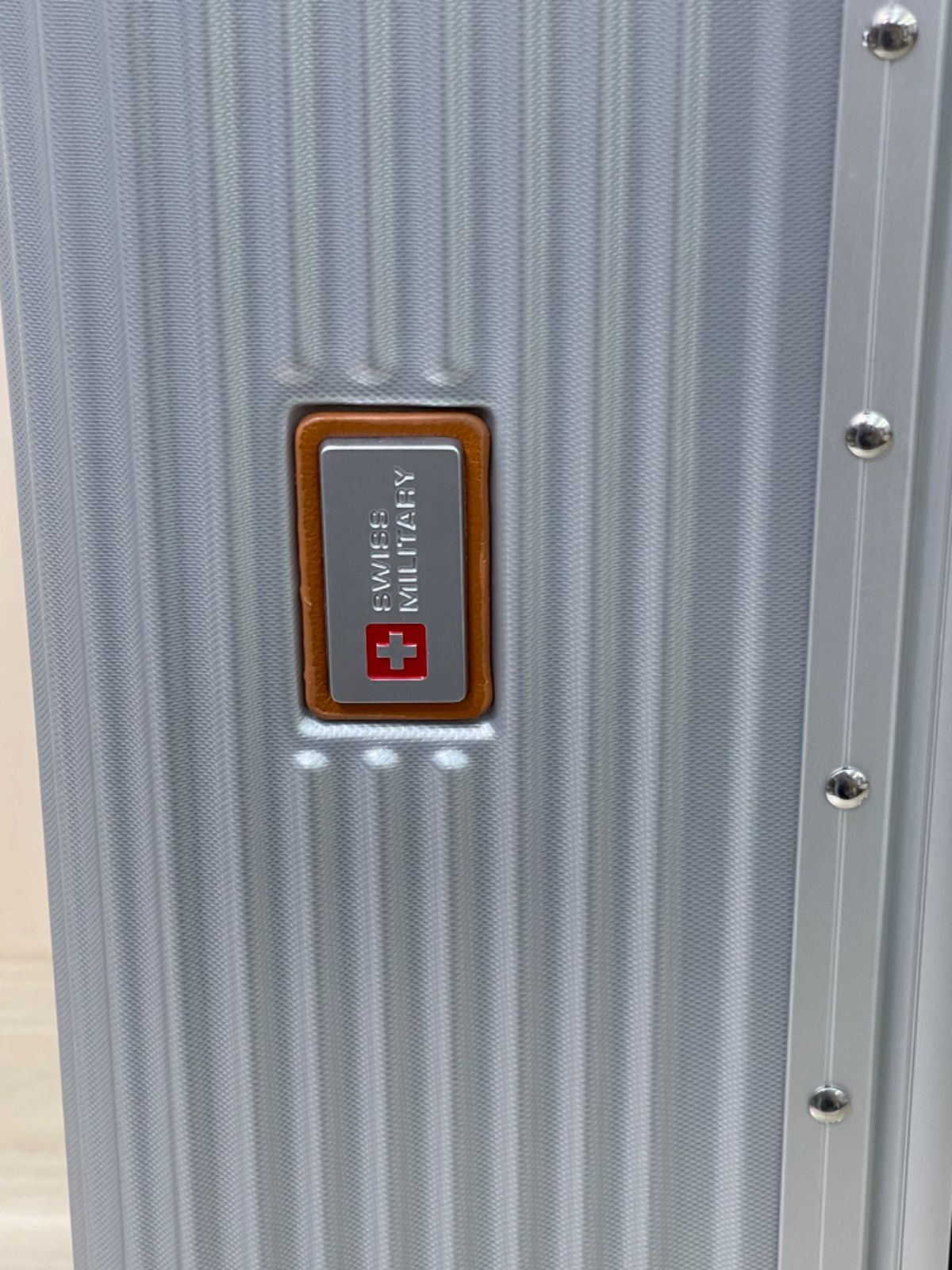 スイスミリタリー プレミアム Cタイプ 64L スーツケース SM-C624