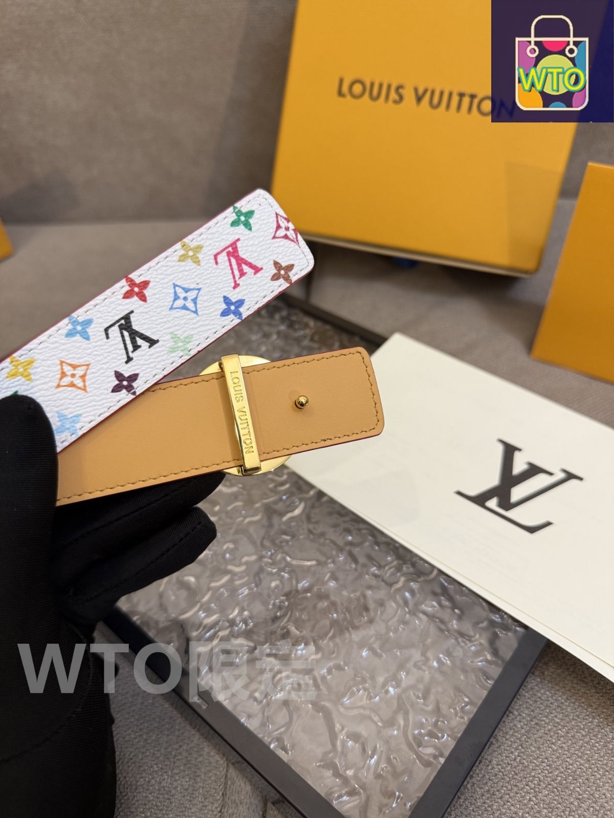 中国元時代　青磁平茶碗　木箱付　口径16㎝　東Y7-1003☆2Fタコサ 中国元時代 青磁平茶碗 木箱付 口径16㎝ 東Y7-1003☆