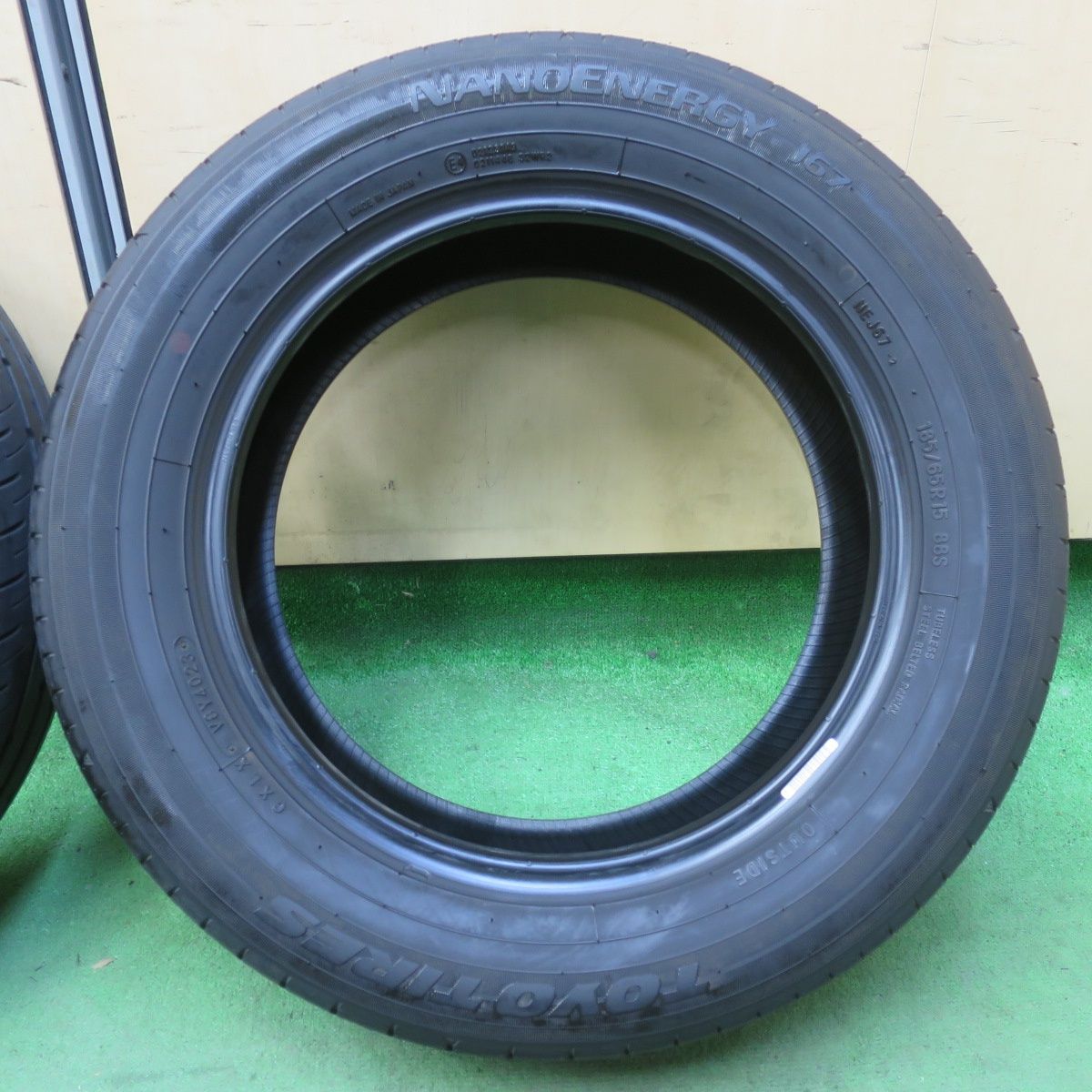 185/65r15 2024年製 バリ溝 ☆バリ溝☆ TOYO ナノエナジー J67 185/